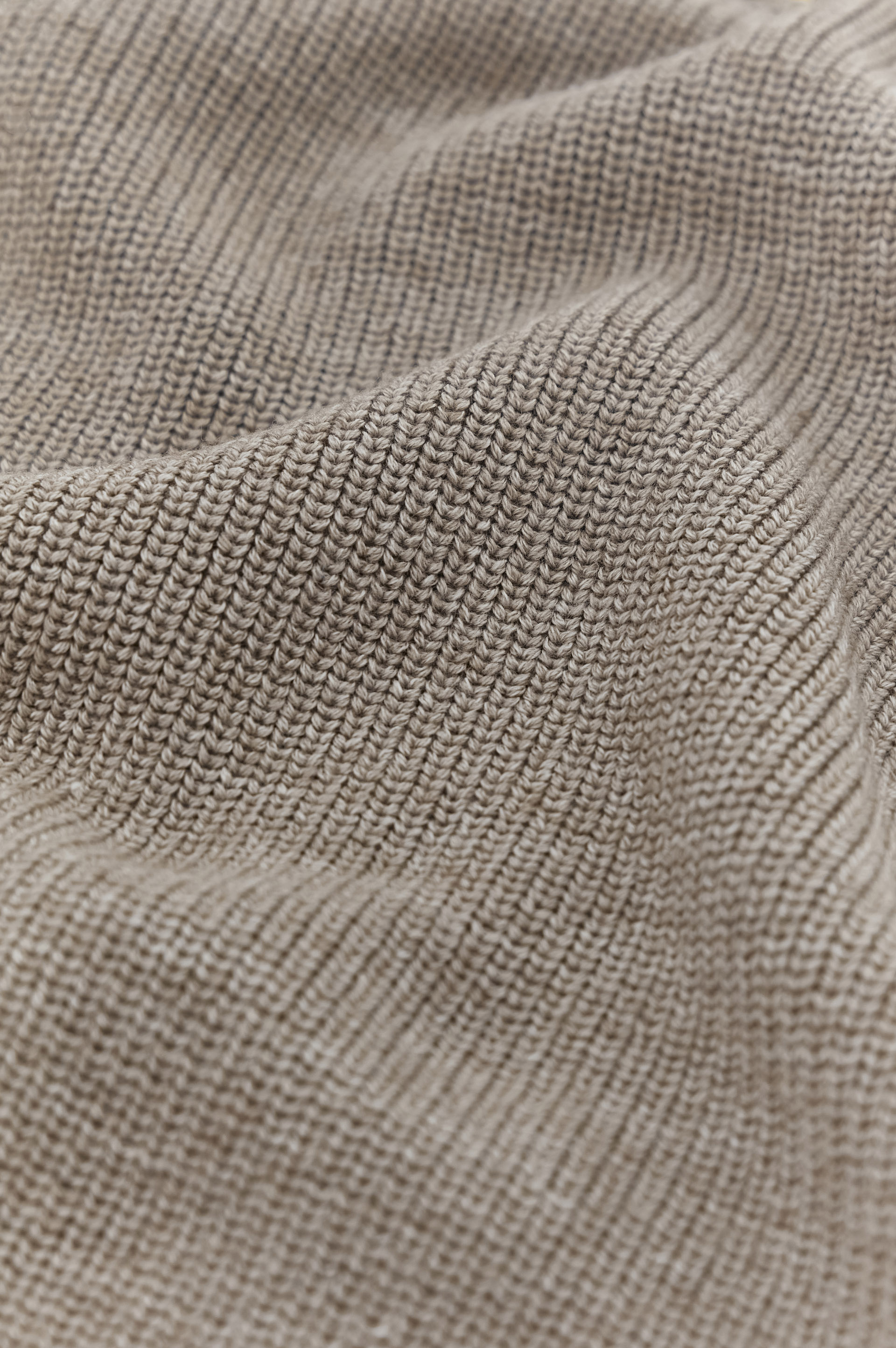 Tech Wool half zip sweater image number 6
