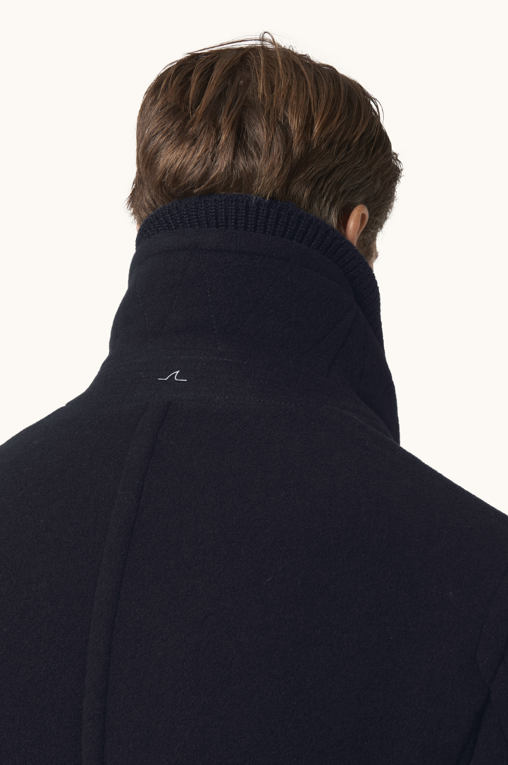 True Peacoat de lana y cachemir image number 5