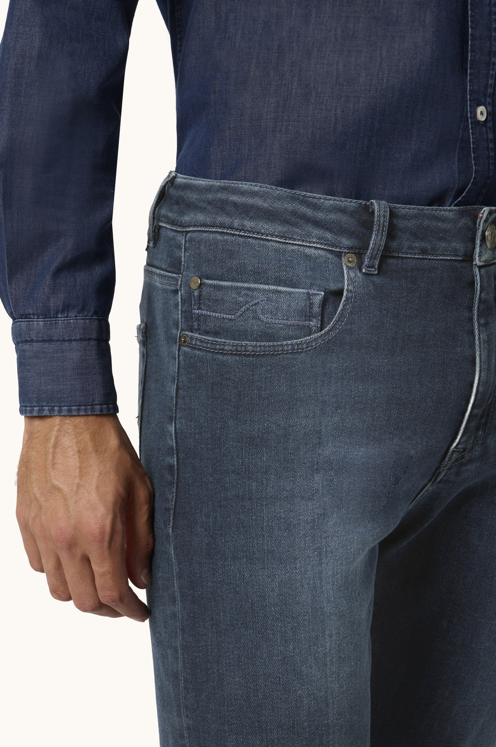 Varese Comfort Rivet Jeans image number 5