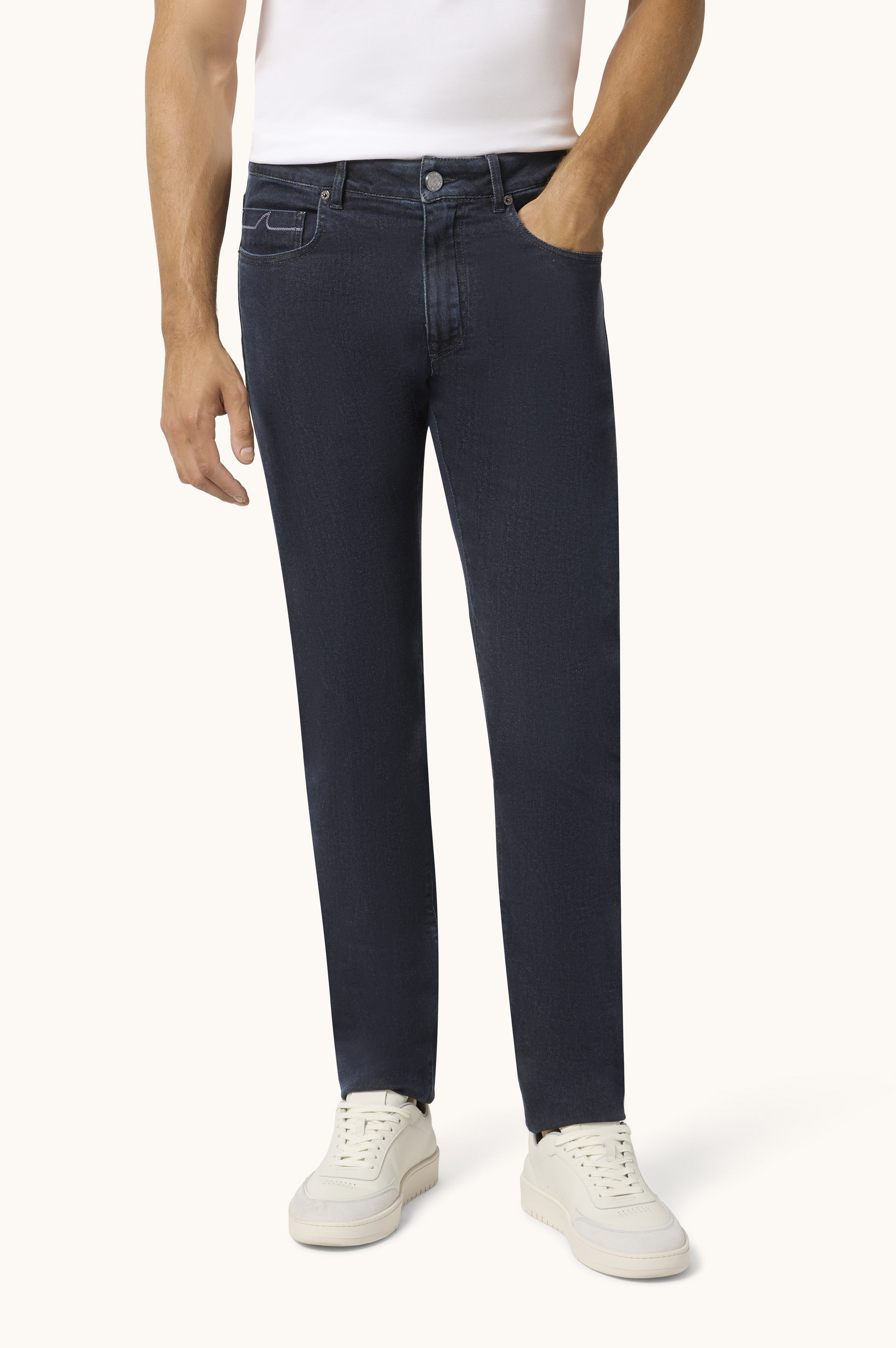 Varese Comfort Rivet Jeans image number 0