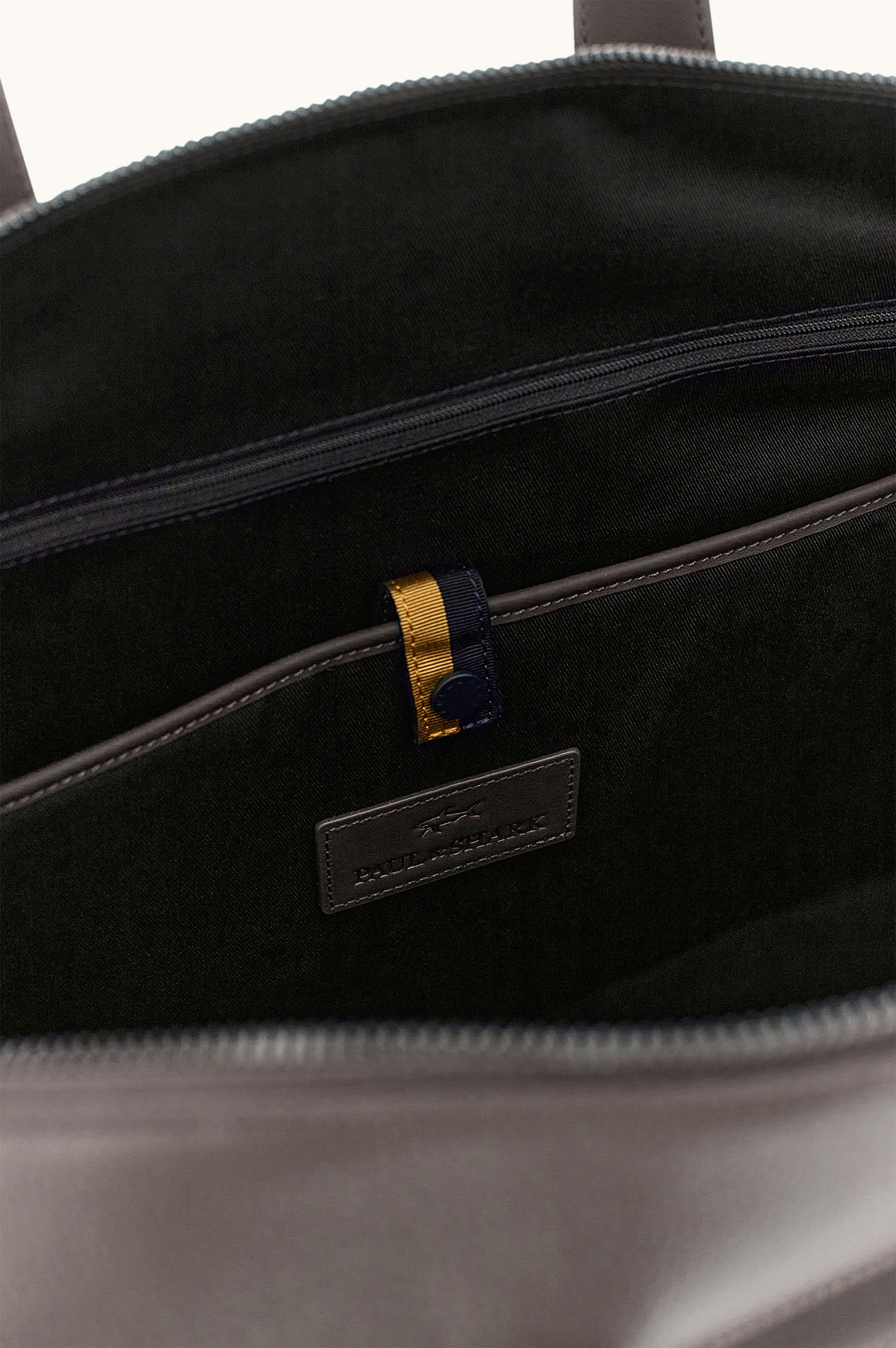 Como Leather Duffle Bag image number 4