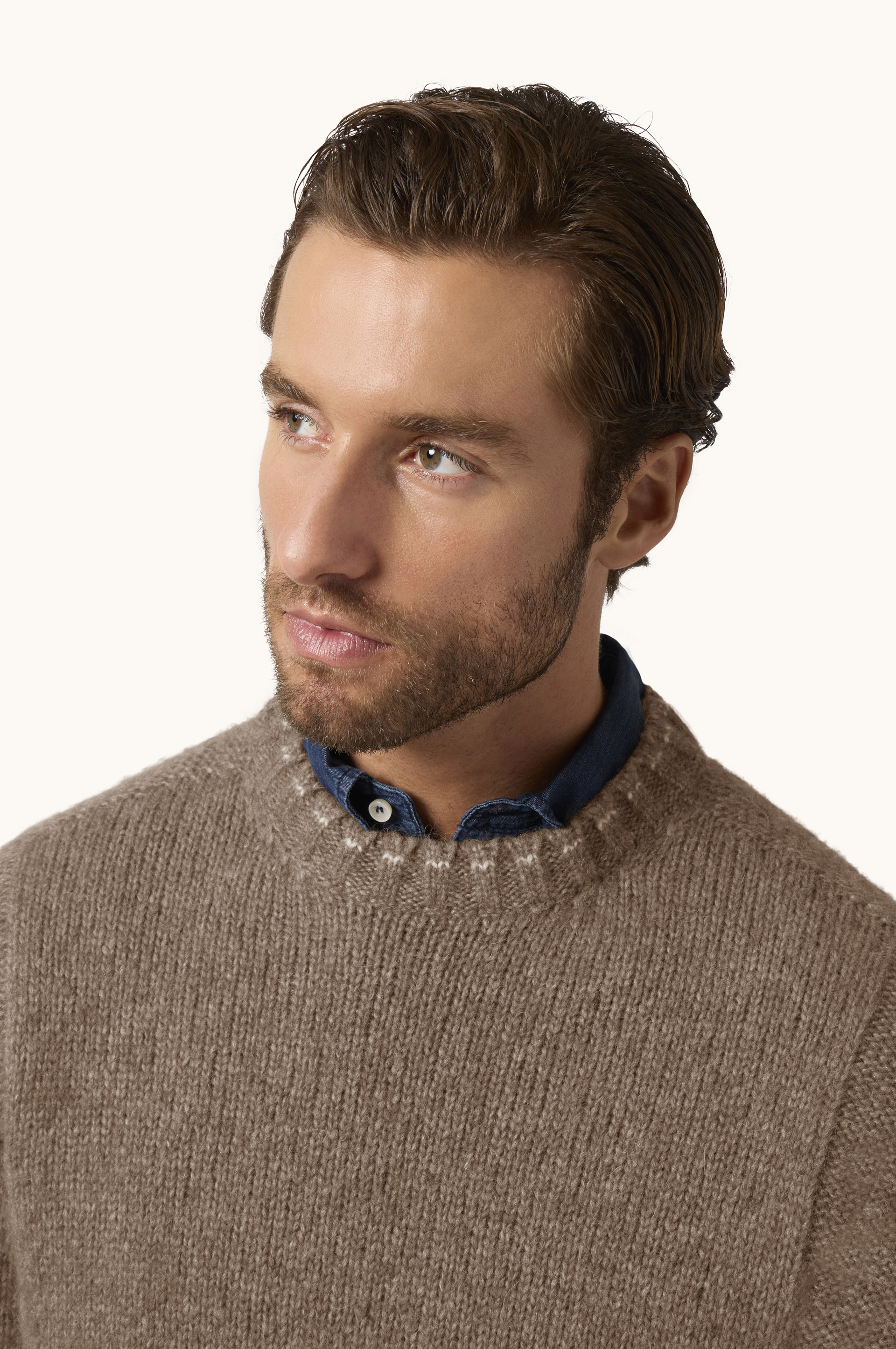 Jersey de cuello redondo en fino hilo de lama image number 4