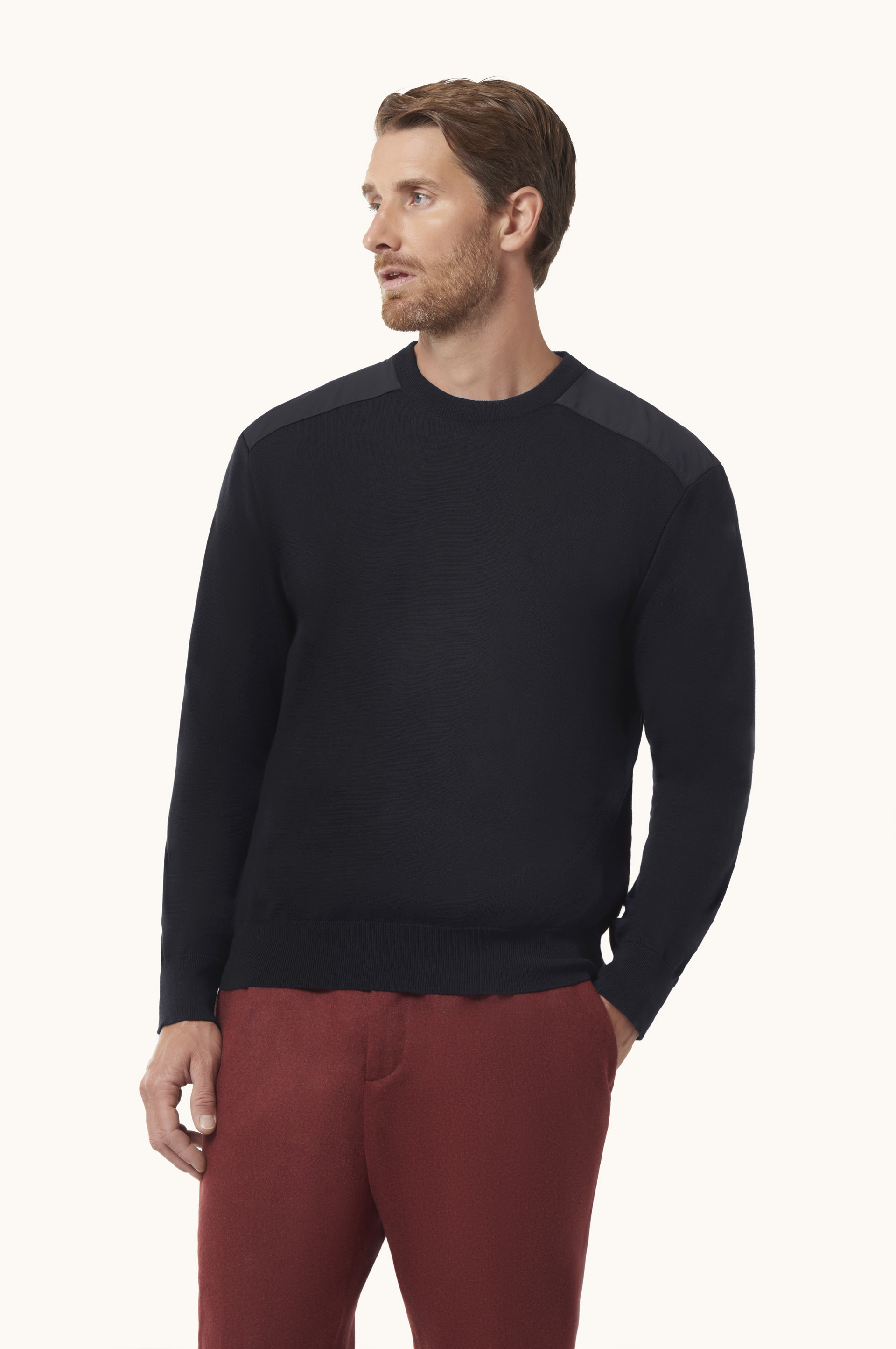 Pull col rond en laine avec d&eacute;tails Typhoon&reg; Platinum image number 0