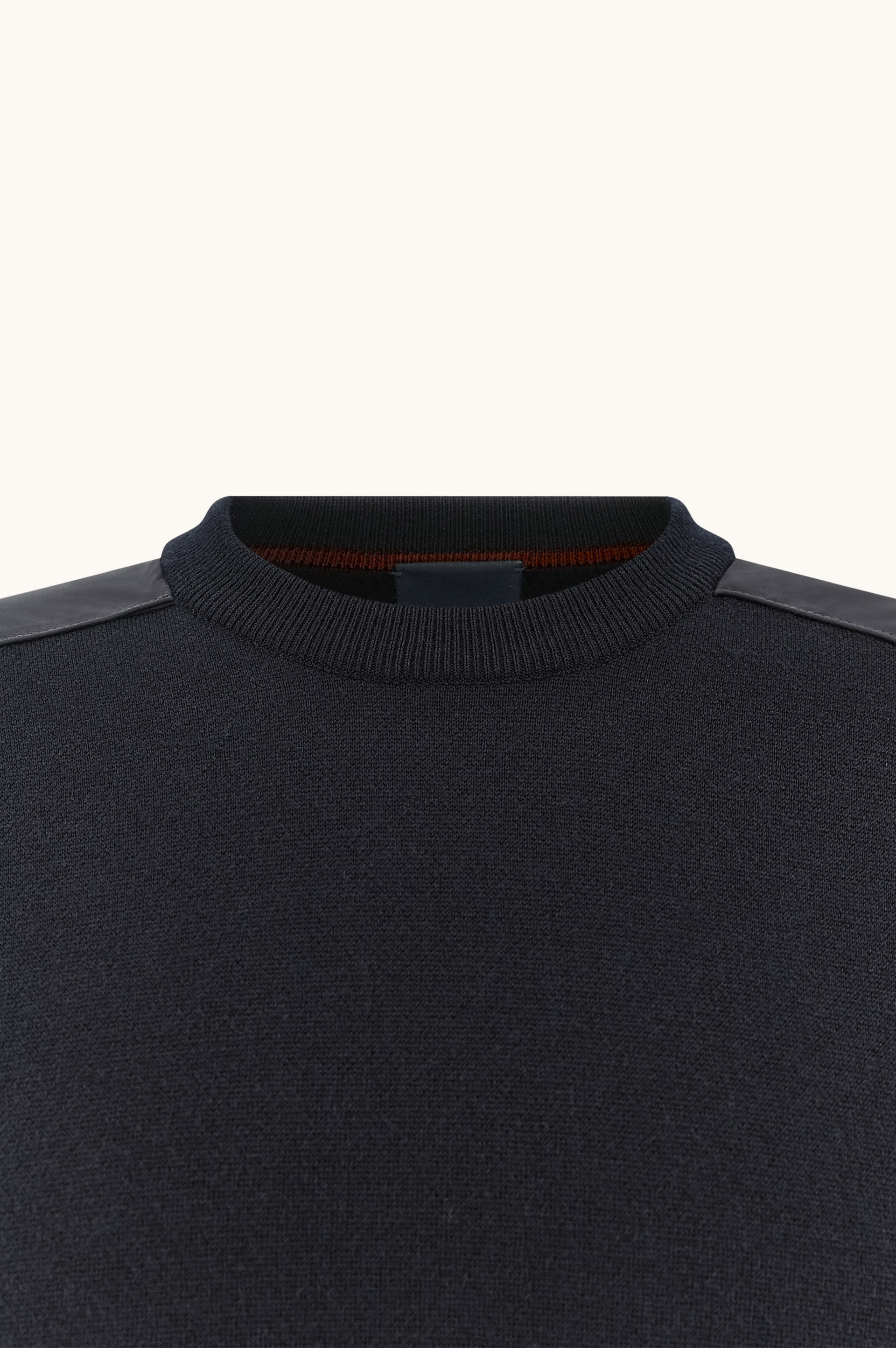 Pull col rond en laine avec d&eacute;tails Typhoon&reg; Platinum image number 5