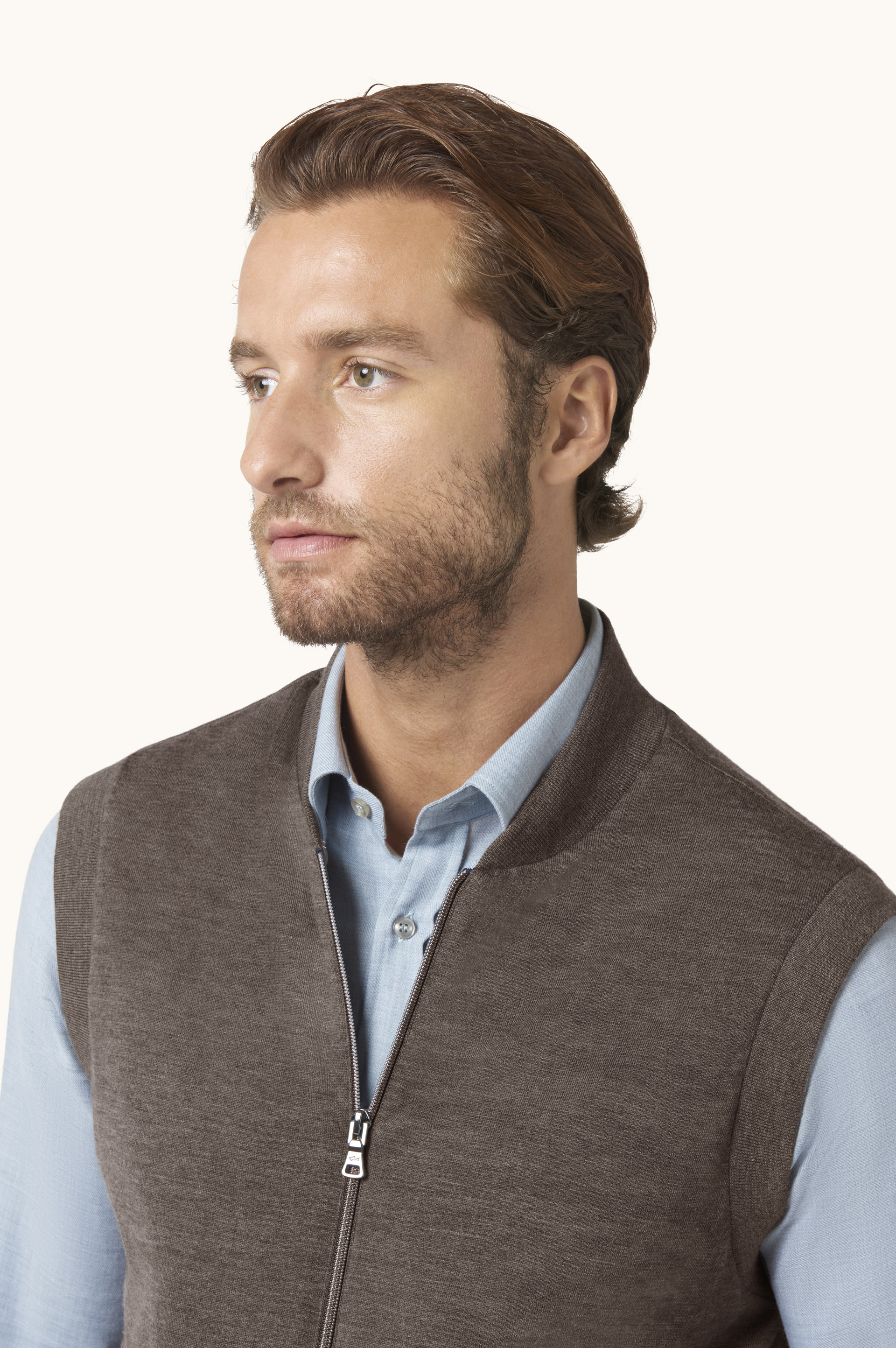 140'S Superfine Merino wool gilet with Typhoon&reg; Platinum details image number 4