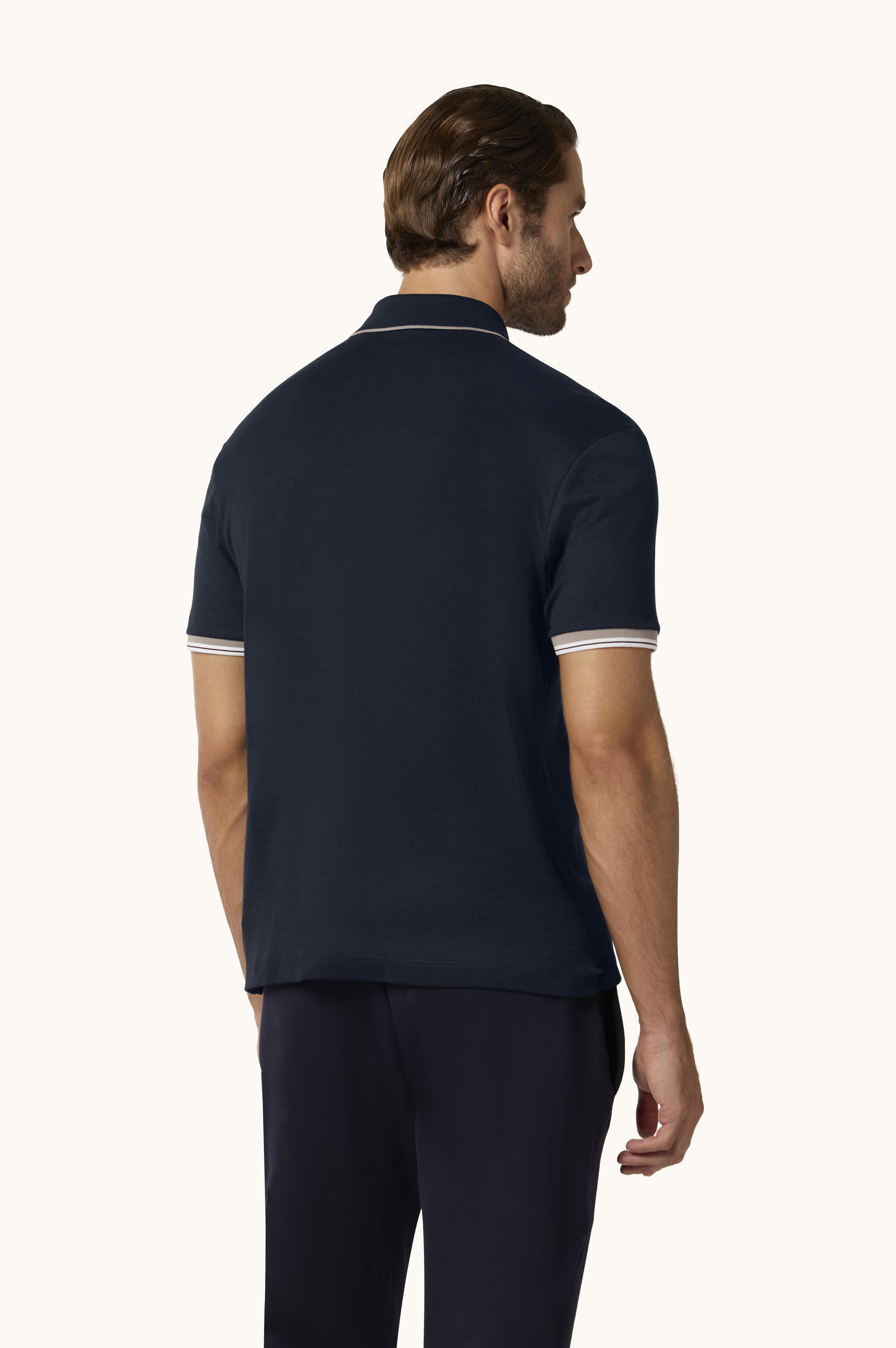 Polo X-Soft de algod&oacute;n interlock con bordado her&aacute;ldico y detalles de rayas image number 3