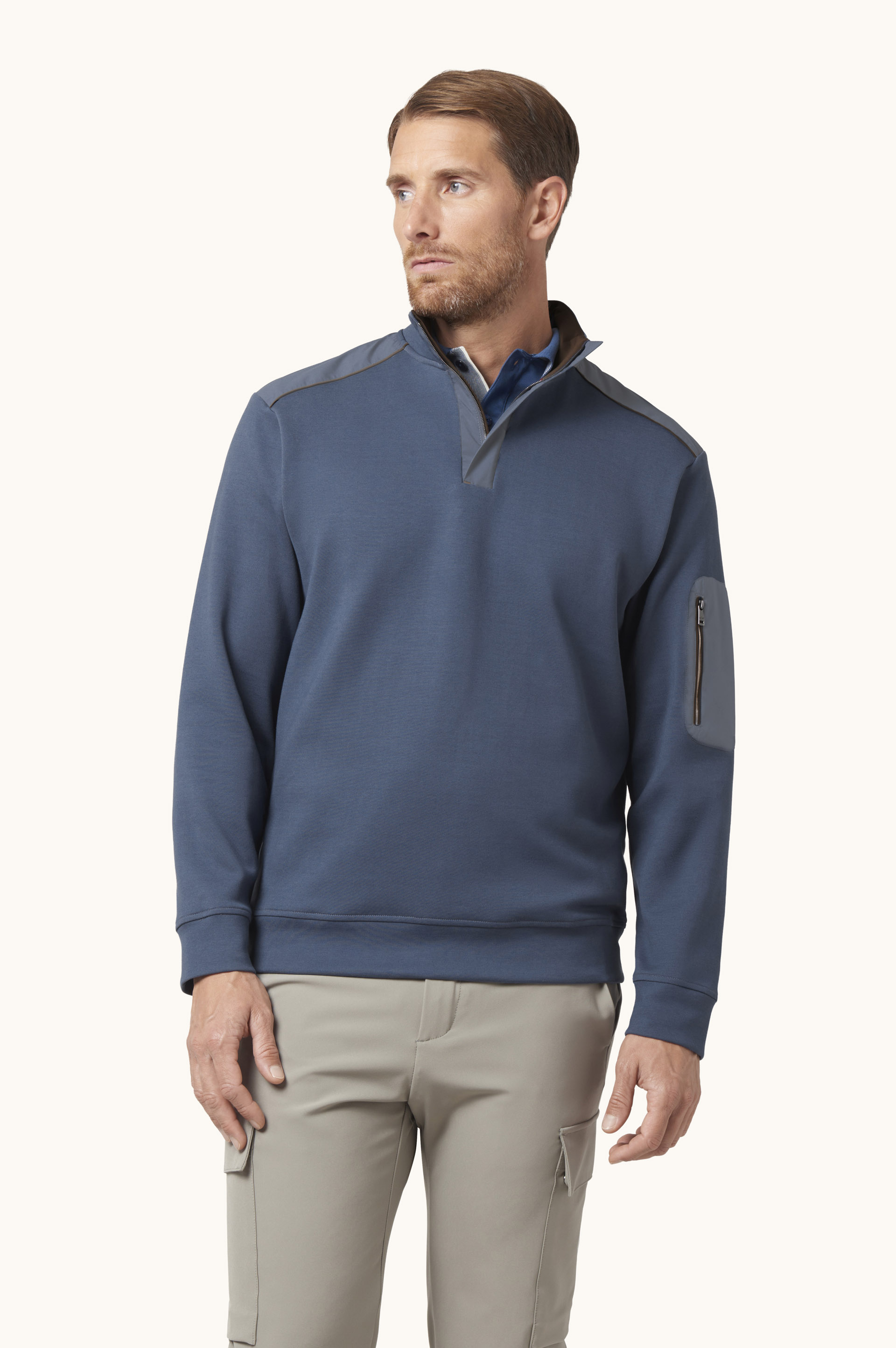 Sudadera X-Soft de algod&oacute;n con media cremallera y detalles en Typhoon&reg; Platinum image number 0