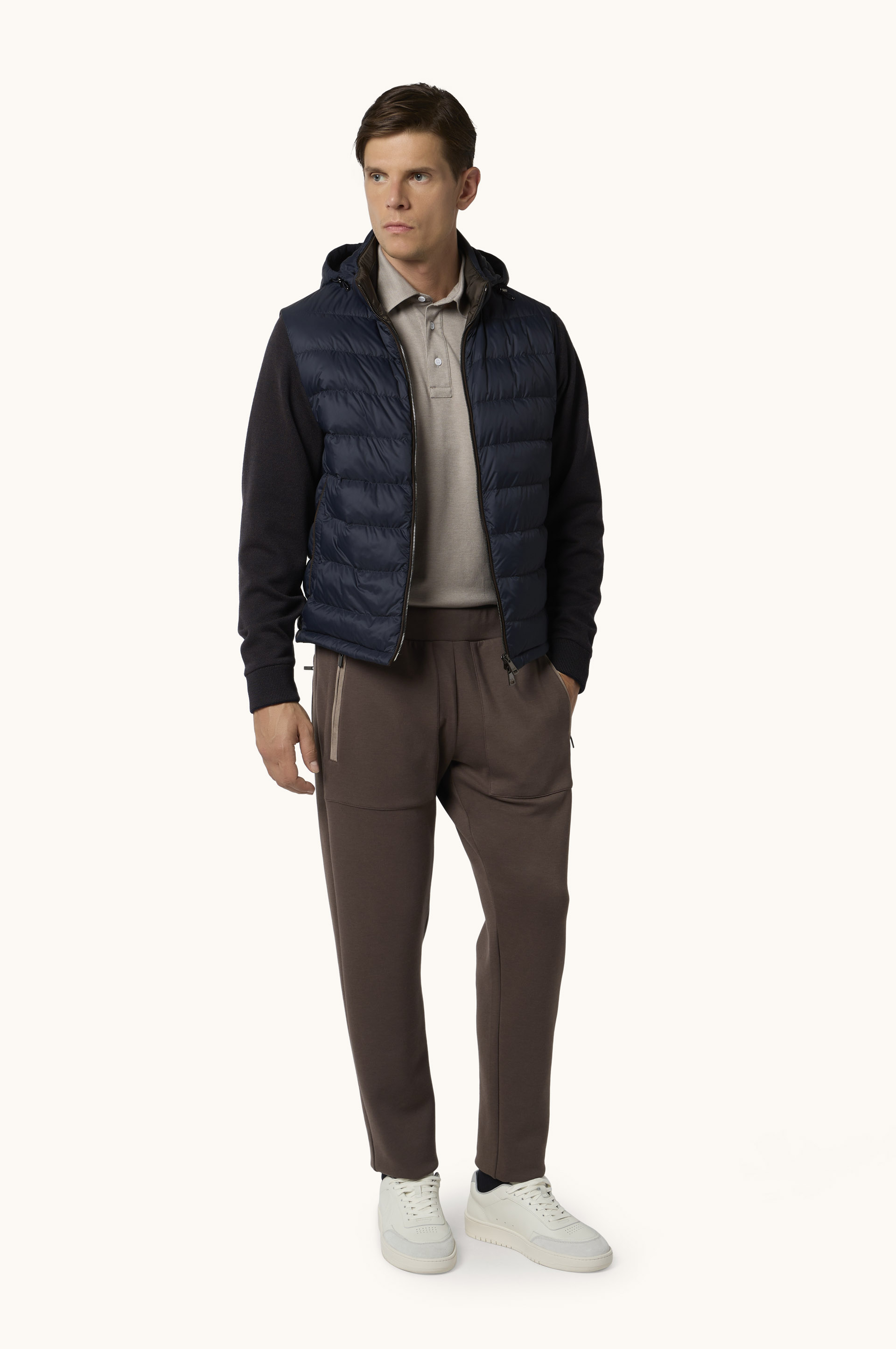 Ultralight Down jacket with removable wool sleeves image number 2