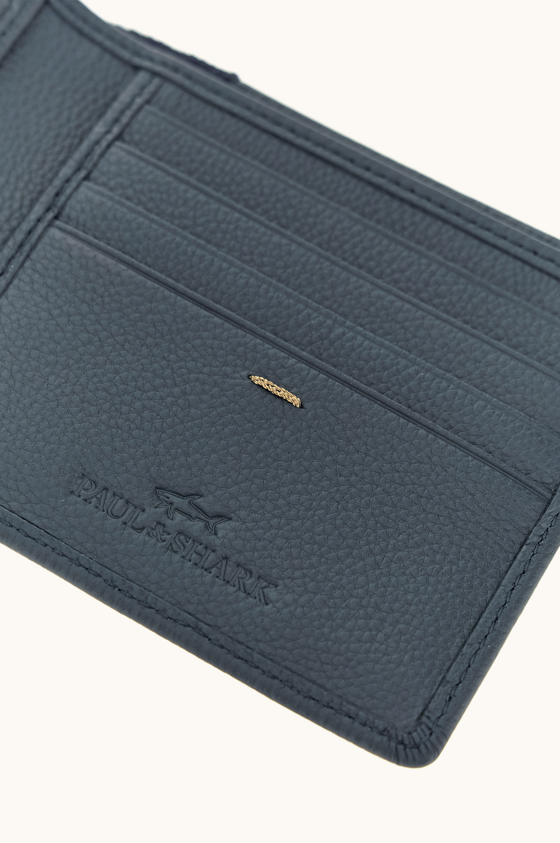 Firenze Wallet in Leather and Aqualeather Suede image number 2