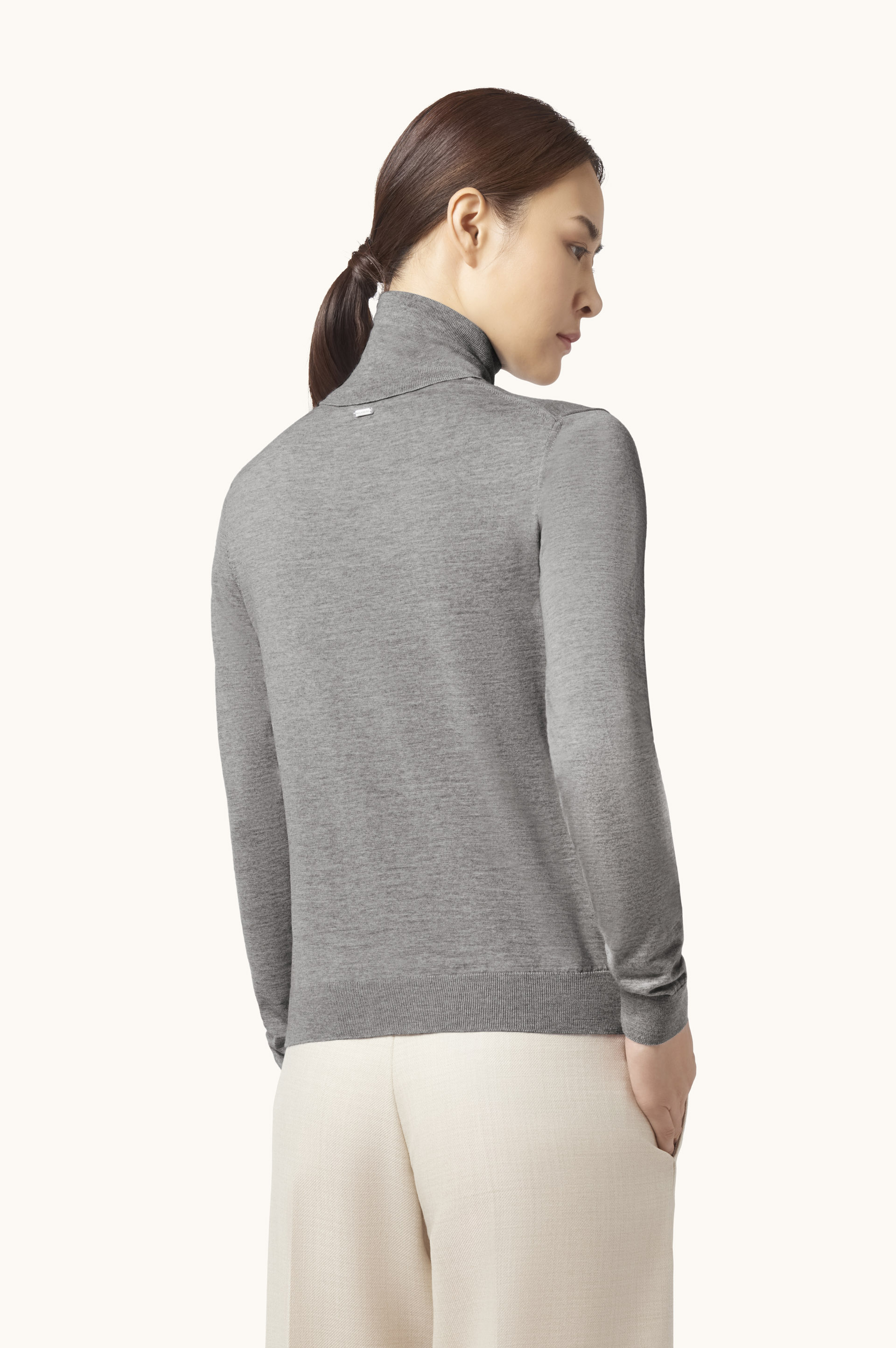 Maglia dolcevita in lana merino image number 3