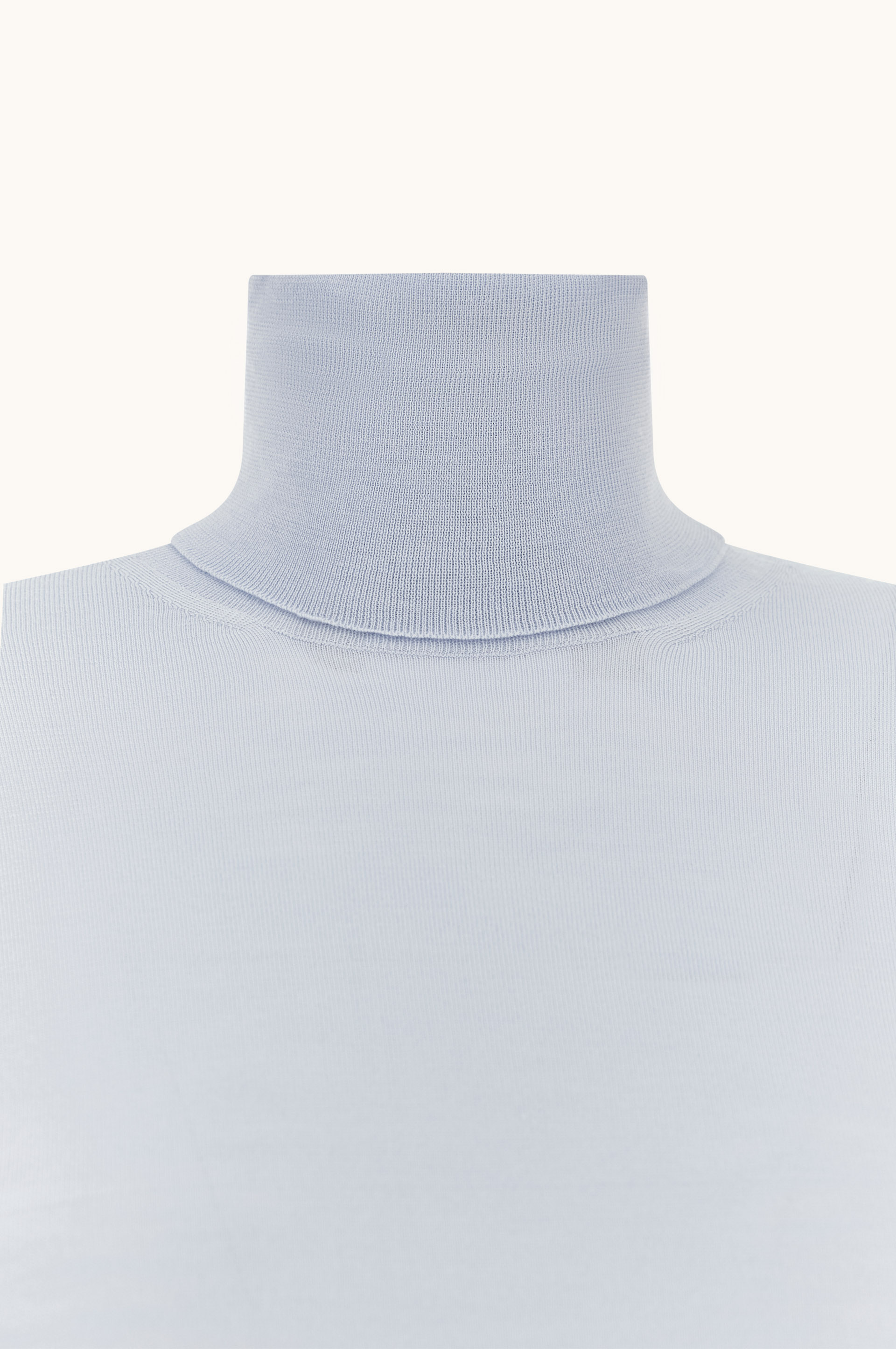 Merino wool turtleneck sweater image number 6