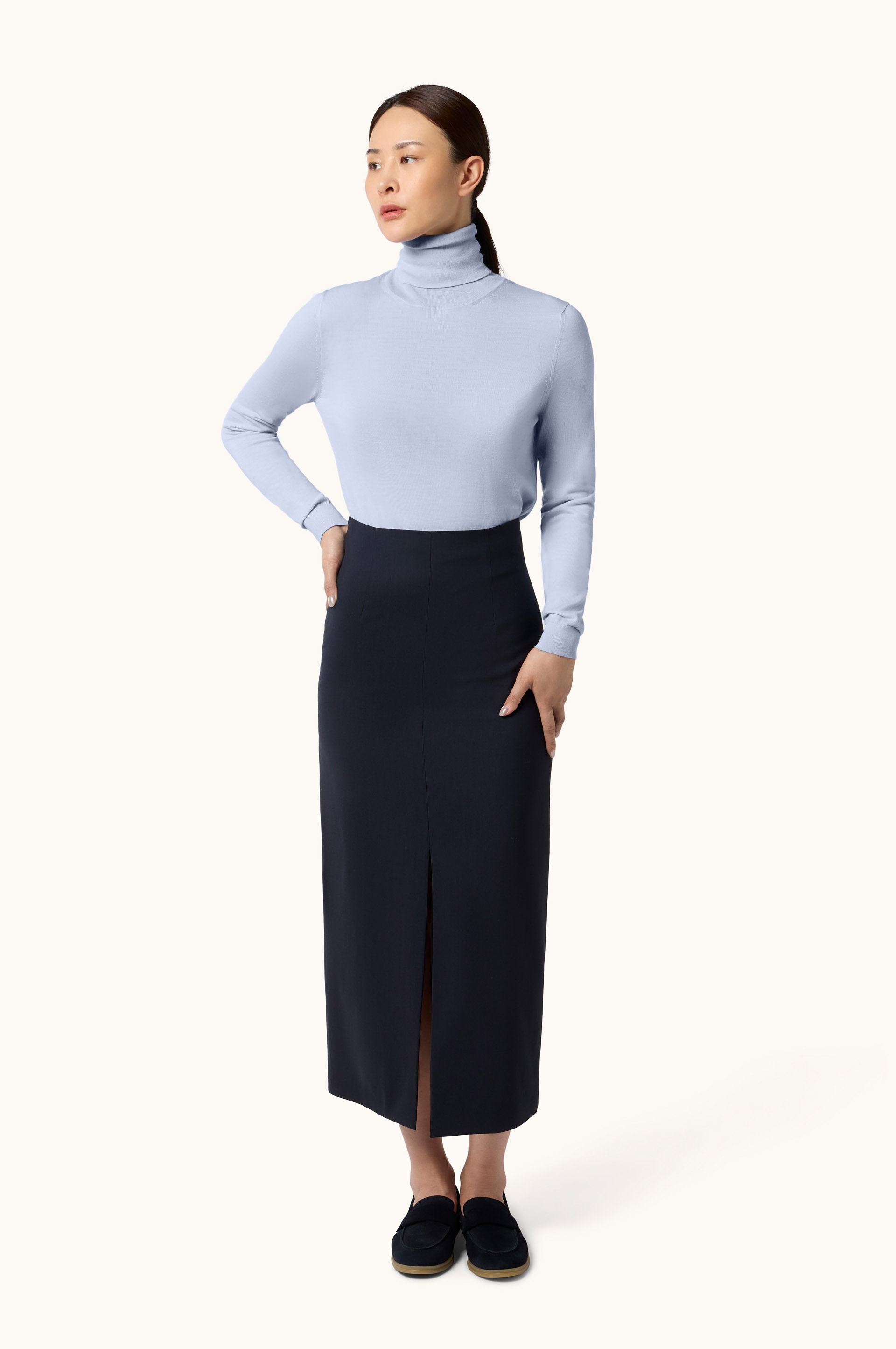 Merino wool turtleneck sweater image number 2