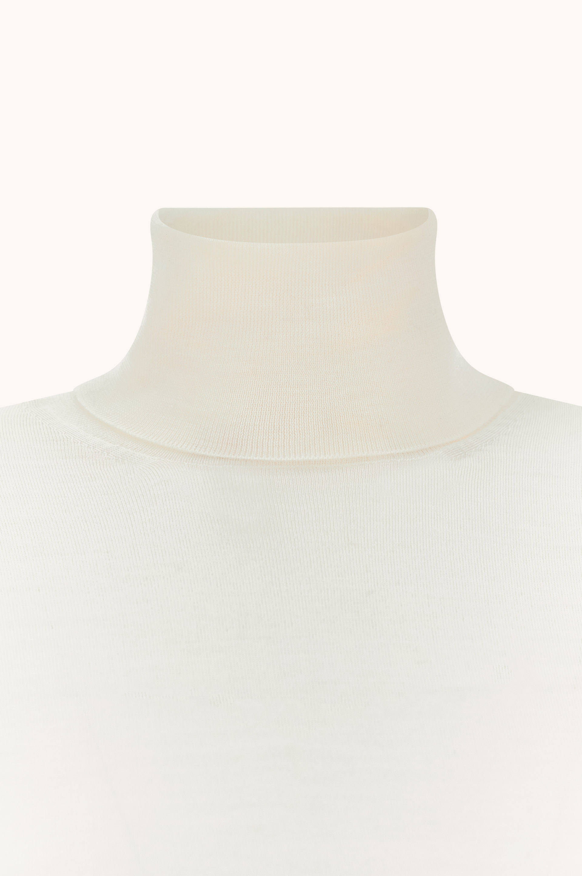 Merino wool turtleneck sweater image number 6