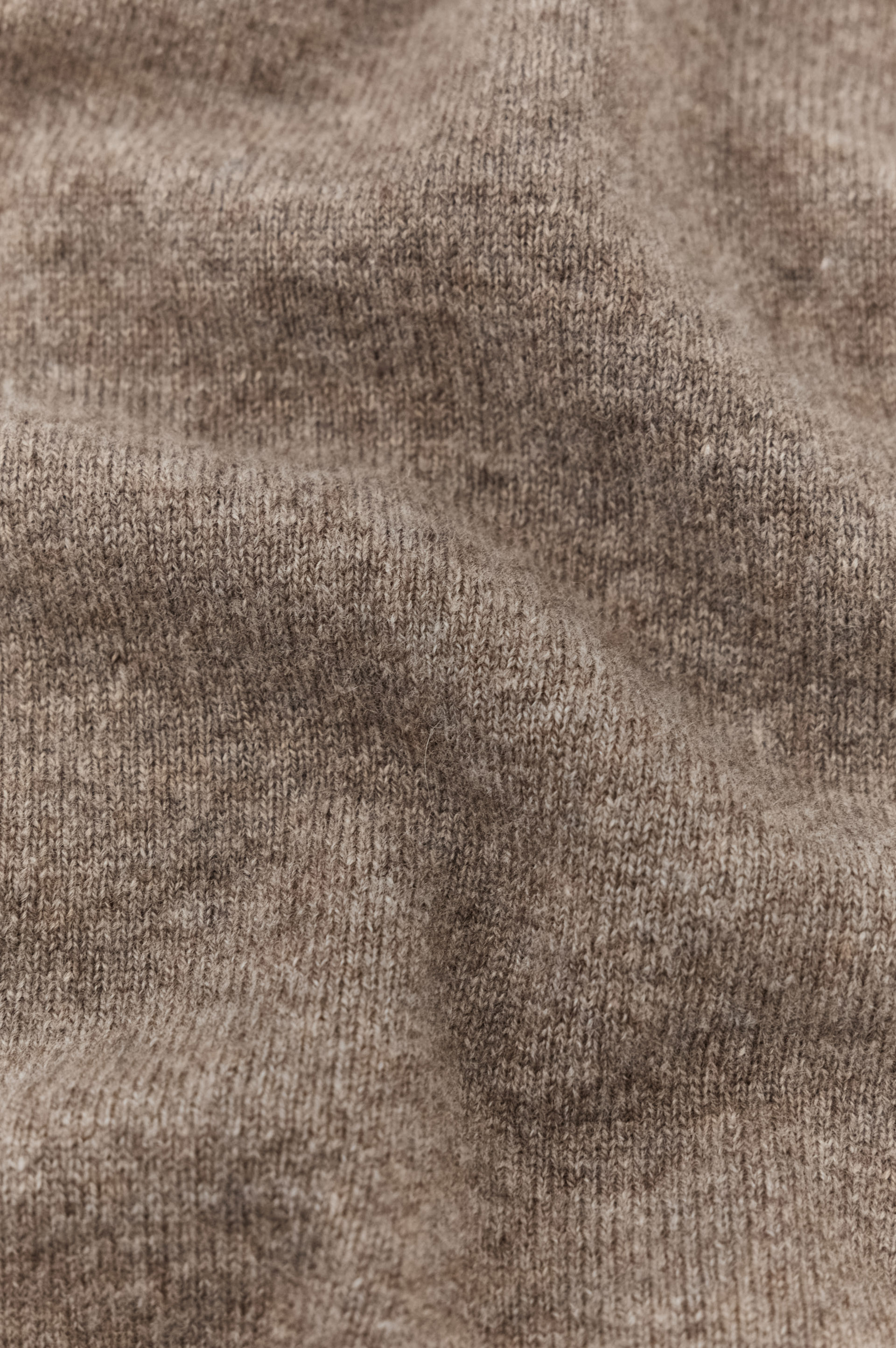 Wool and cashmere sweater with Kimono short sleeves image number 5