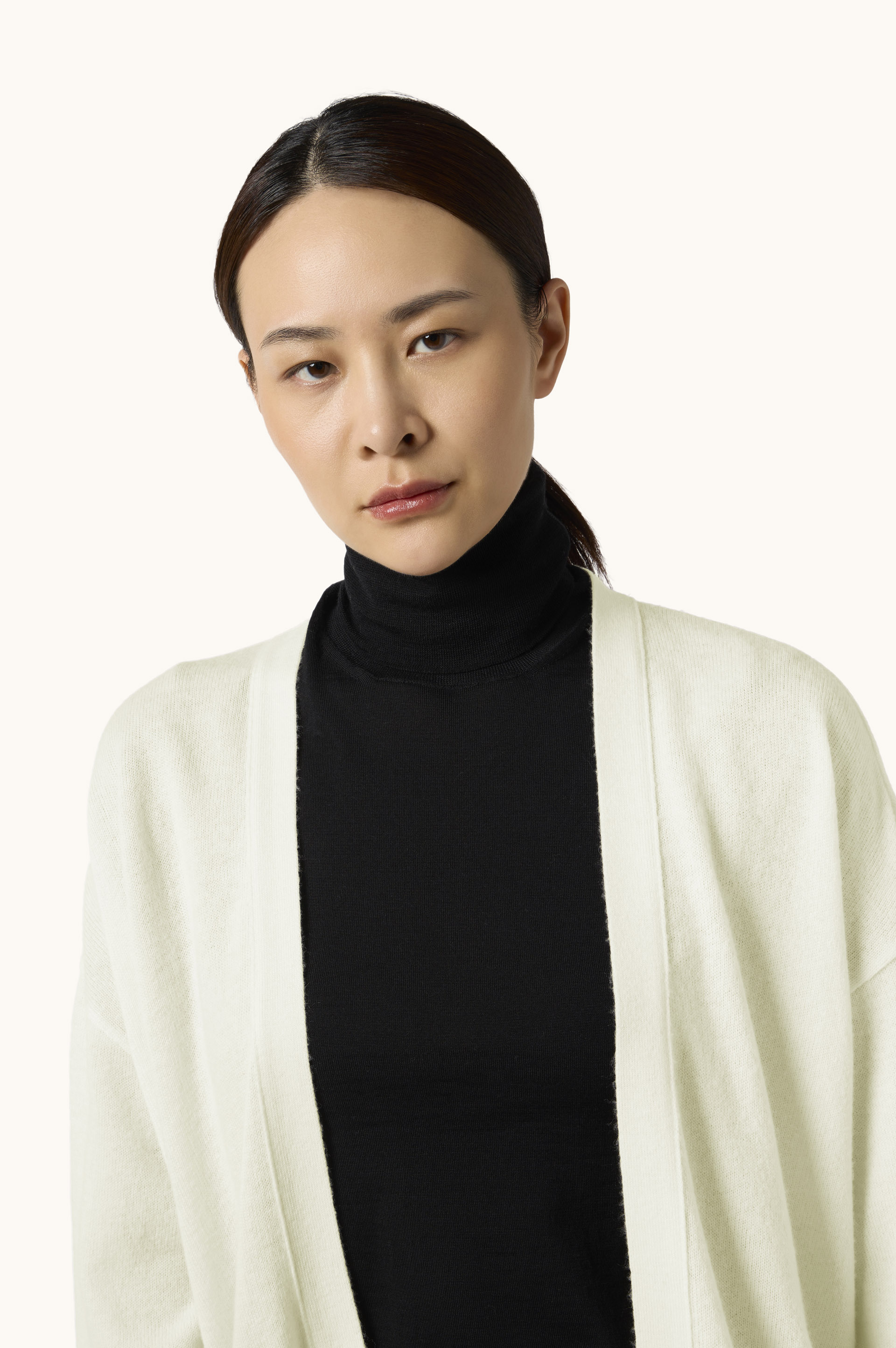 Wool and Cashmere Cardigan image number 4
