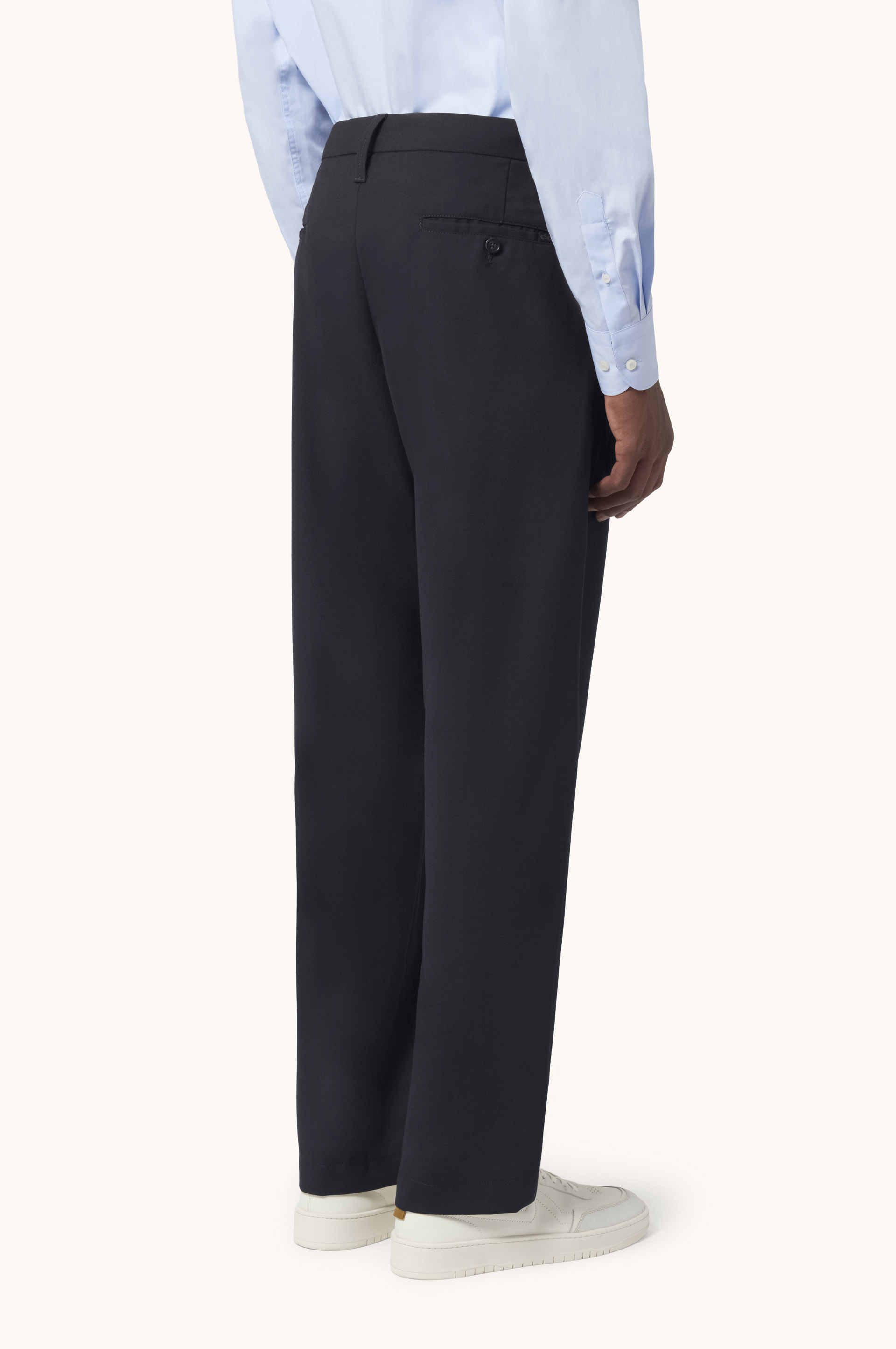 Como Trousers in Tech Wool image number 3