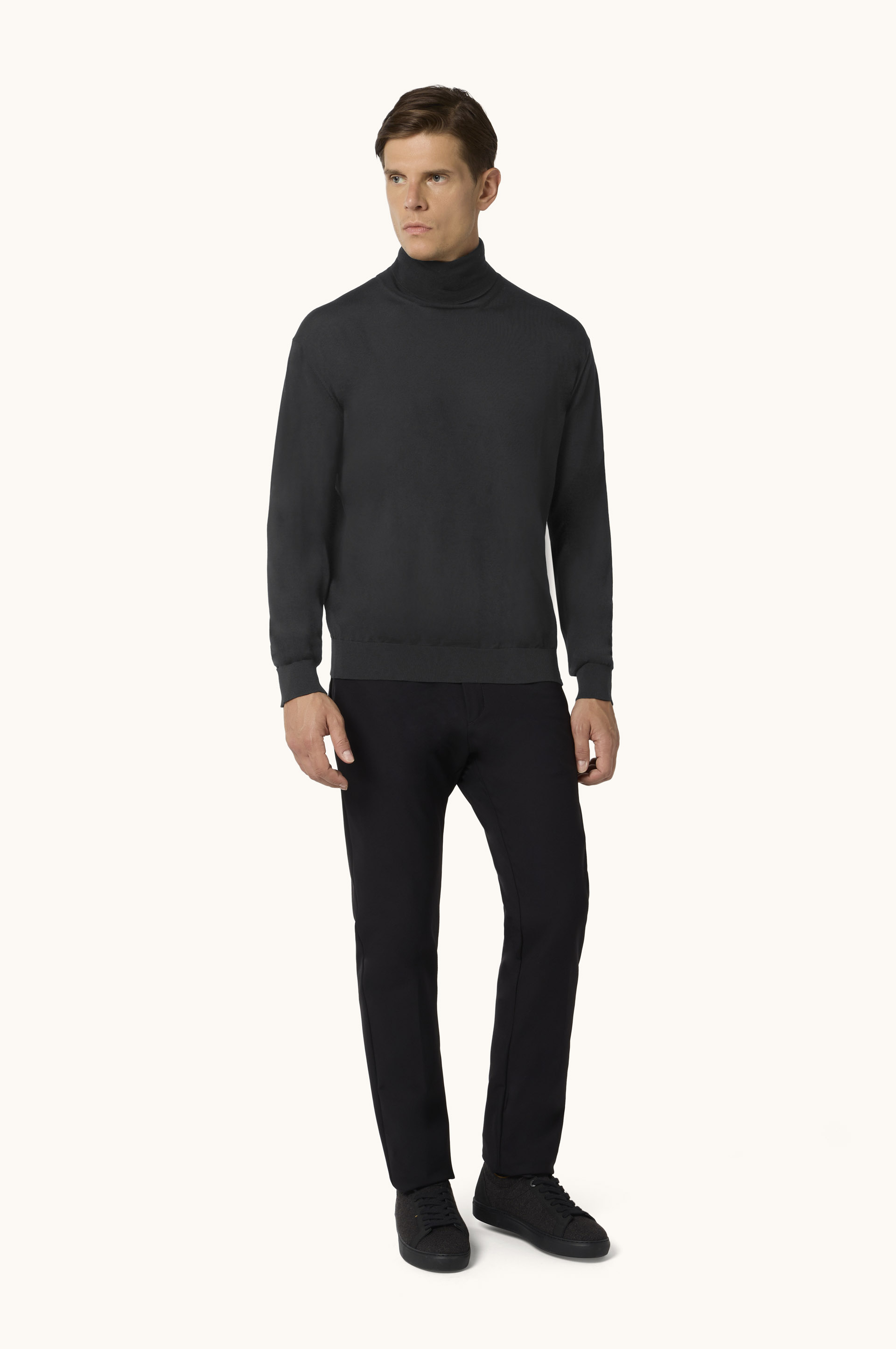 Superfine 140's Merino Wool Turtleneck Sweater image number 2
