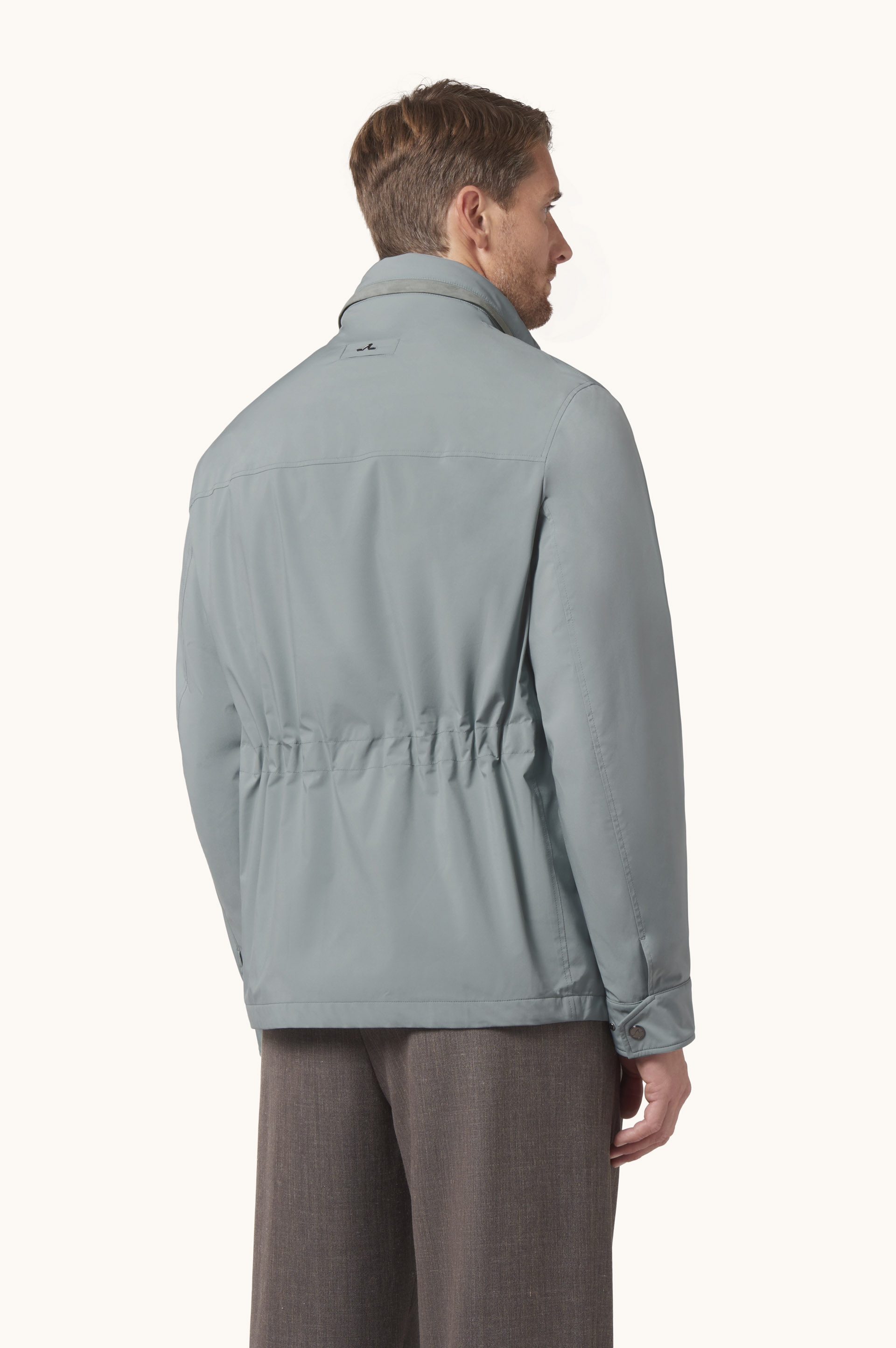 Field Jacket Typhoon&reg; Platinum con detalles de ante image number 3