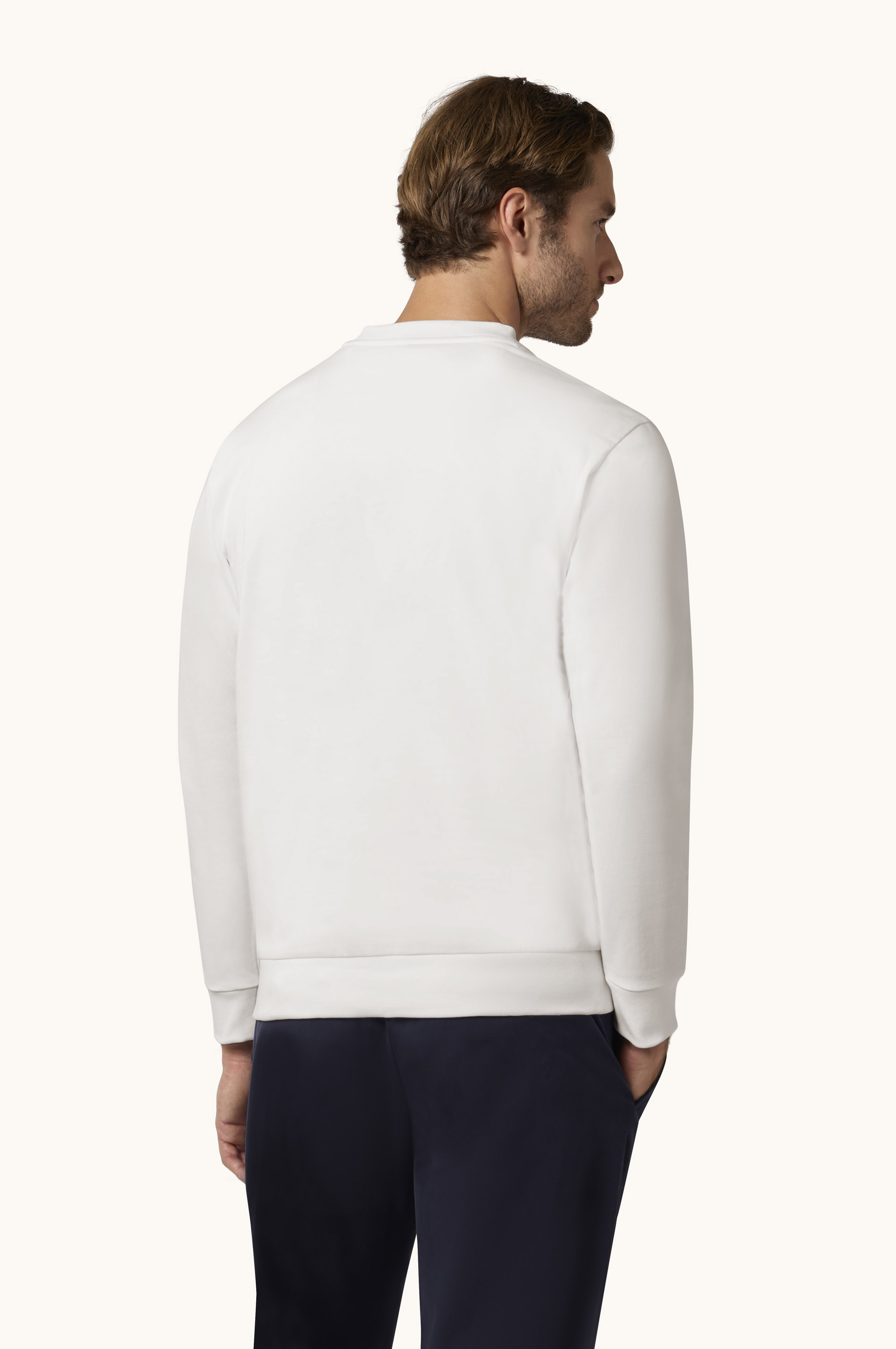 Sweat-shirt en coton avec badge iconique image number 3