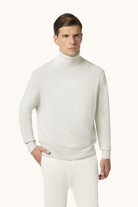 Soft Cool Touch wool turtleneck