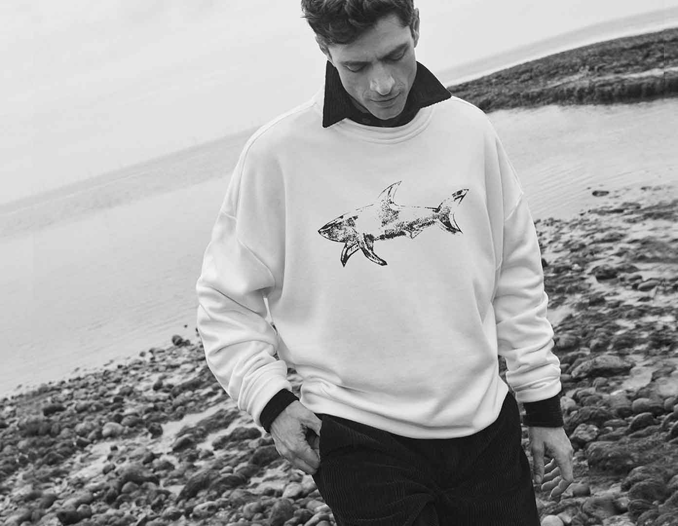 Bold Silhouettes and Contemporary Proportions Bold Silhouettes and Contemporary Proportions