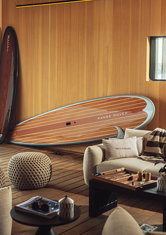 https://media-cdn.paulandshark.com/ecom/content/shark_world/boat_house_d7.jpg