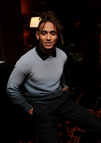 https://media-cdn.paulandshark.com/ecom/content/stories/club_riviera/mfw_cipriani_event8_desktop.jpg  https://media-cdn.paulandshark.com/ecom/content/stories/club_riviera/mfw_cipriani_event8_desktop.jpg