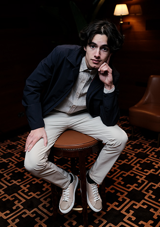 https://media-cdn.paulandshark.com/ecom/content/stories/club_riviera/mfw_cipriani_event9_desktop.jpg  https://media-cdn.paulandshark.com/ecom/content/stories/club_riviera/mfw_cipriani_event9_desktop.jpg