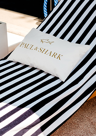 https://media-cdn.paulandshark.com/ecom/content/stories/fashion-week-milano-riviera/milano-riviera-desktop-2.jpg https://media-cdn.paulandshark.com/ecom/content/stories/fashion-week-milano-riviera/milano-riviera-desktop-2.jpg