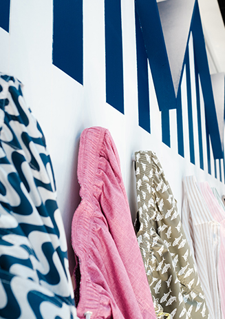 https://media-cdn.paulandshark.com/ecom/content/stories/fashion-week-milano-riviera/milano-riviera-desktop-4.jpg https://media-cdn.paulandshark.com/ecom/content/stories/fashion-week-milano-riviera/milano-riviera-desktop-4.jpg