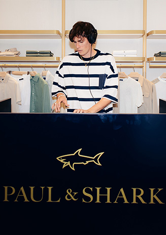 https://media-cdn.paulandshark.com/ecom/content/stories/forte-dei-marmi-giugno24/3gallery-d.jpg https://media-cdn.paulandshark.com/ecom/content/stories/forte-dei-marmi-giugno24/3gallery-d.jpg