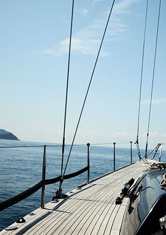 https://media-cdn.paulandshark.com/ecom/content/stories/world_oceans_day_23/gallery_experience_d6.jpg https://media-cdn.paulandshark.com/ecom/content/stories/world_oceans_day_23/gallery_experience_d6.jpg
