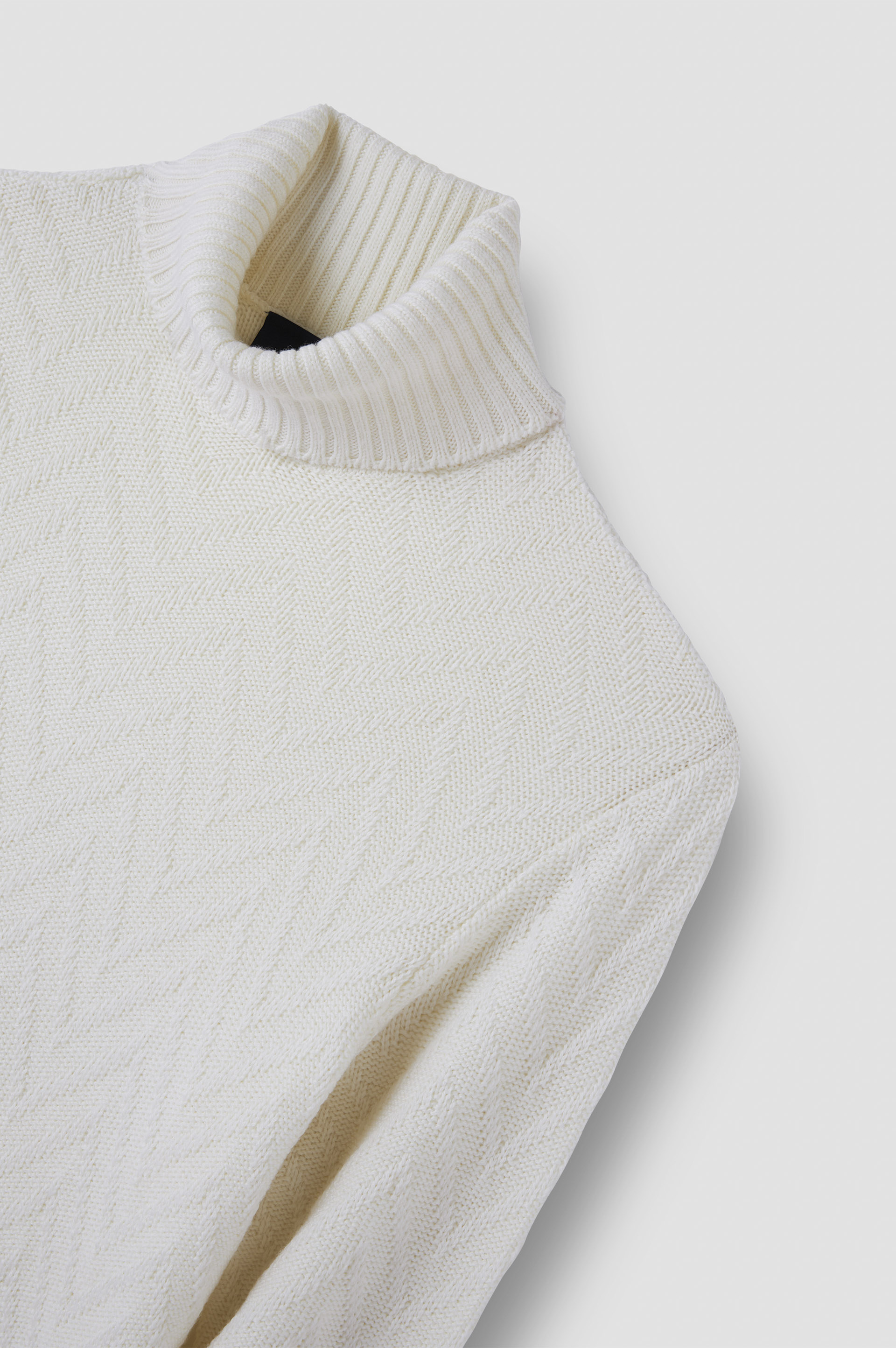 Merino Wool turtleneck sweater image number 5 Merino Wool turtleneck sweater image number 5