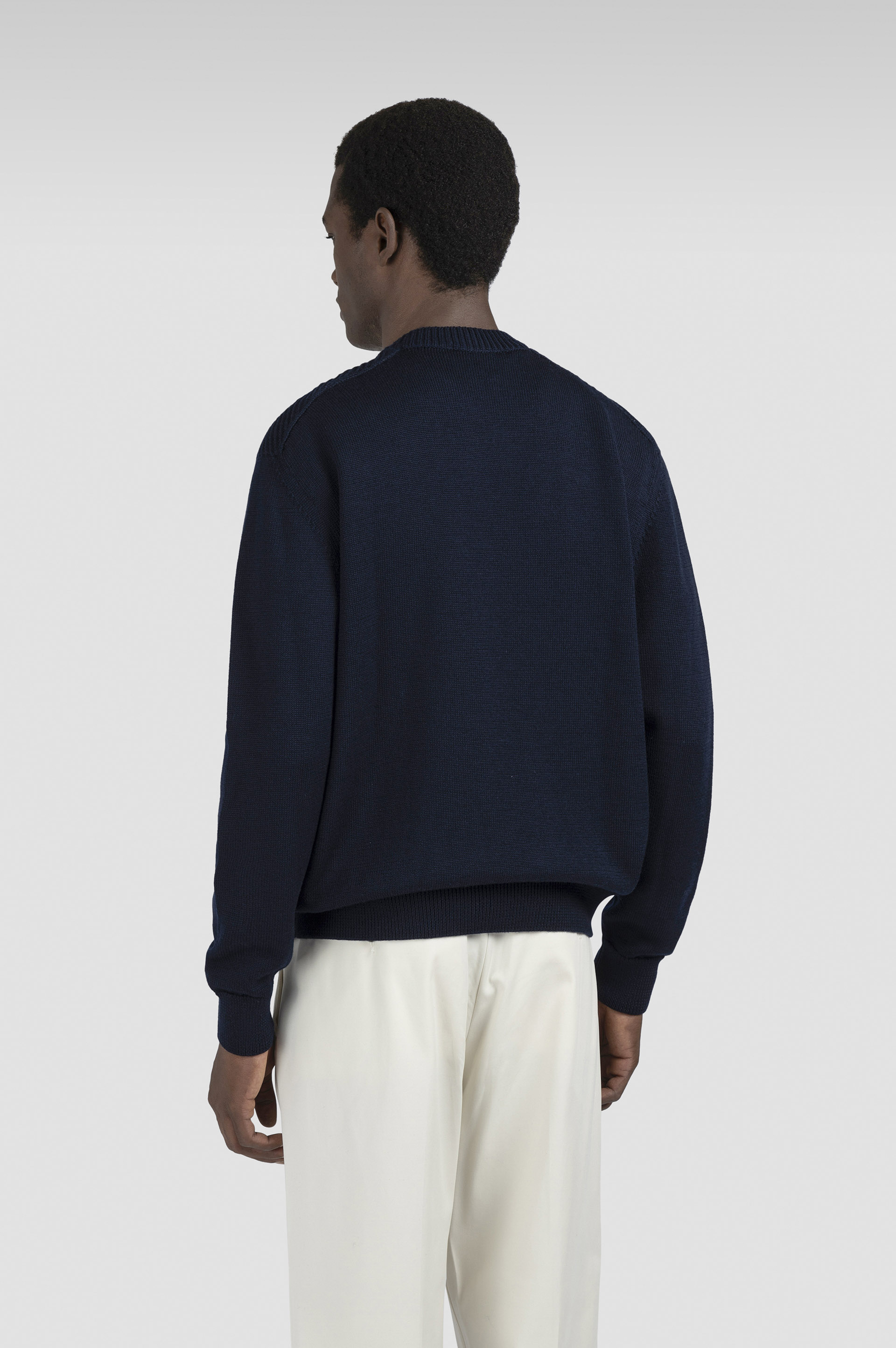 Suéter de cuello redondo en lana soft cool touch image number 3