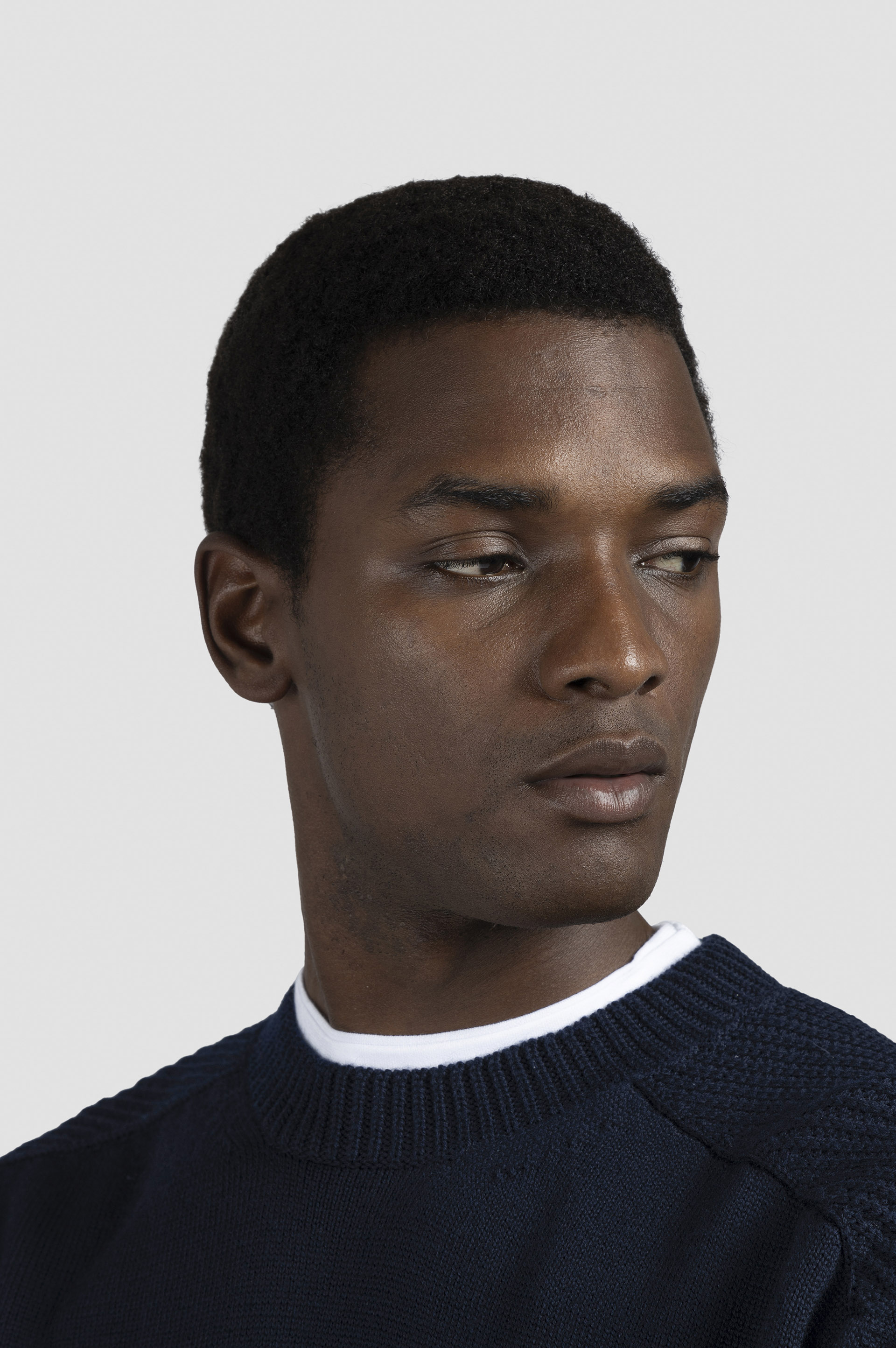 Suéter de cuello redondo en lana soft cool touch image number 4