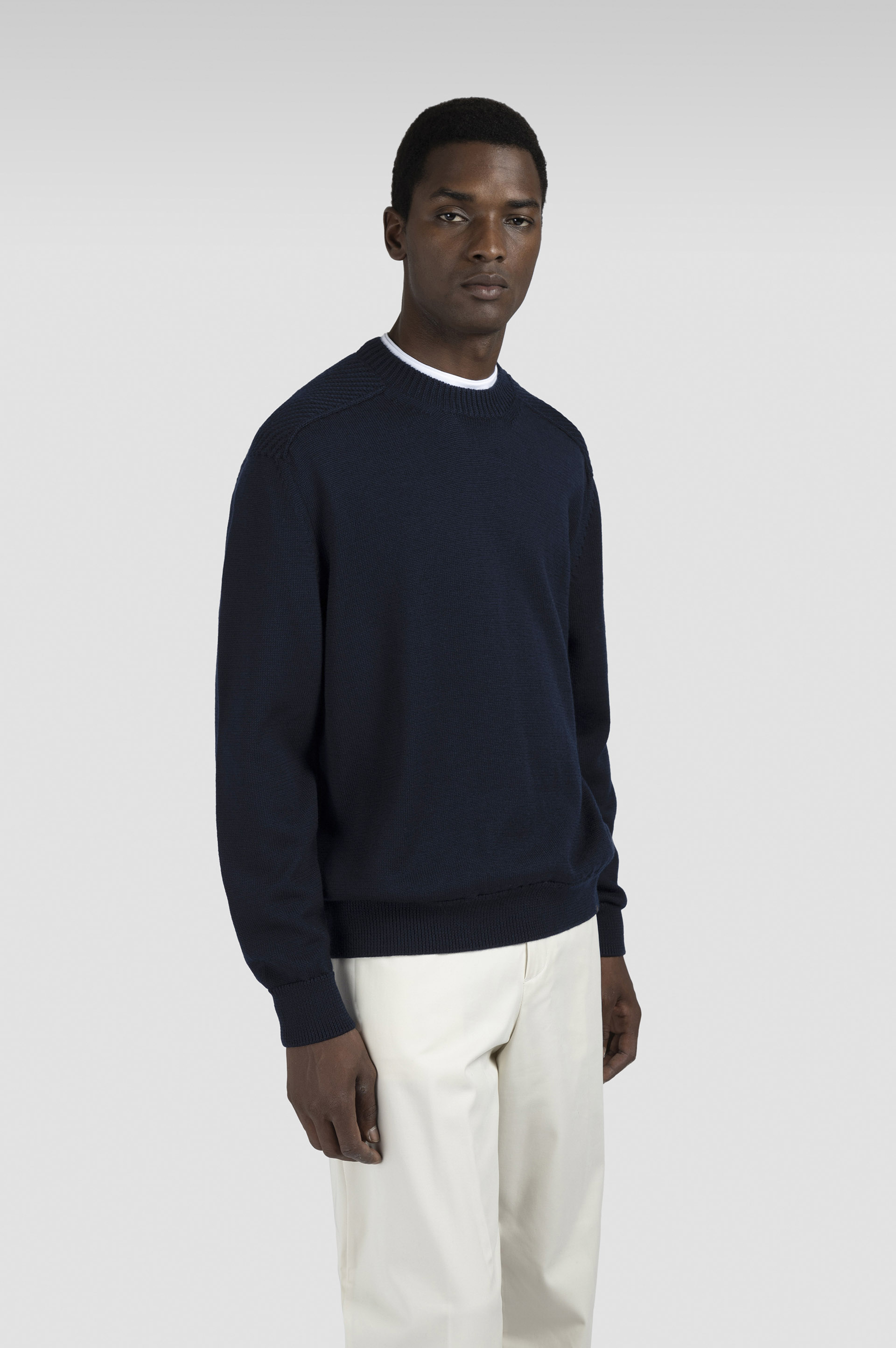 Suéter de cuello redondo en lana soft cool touch image number 0