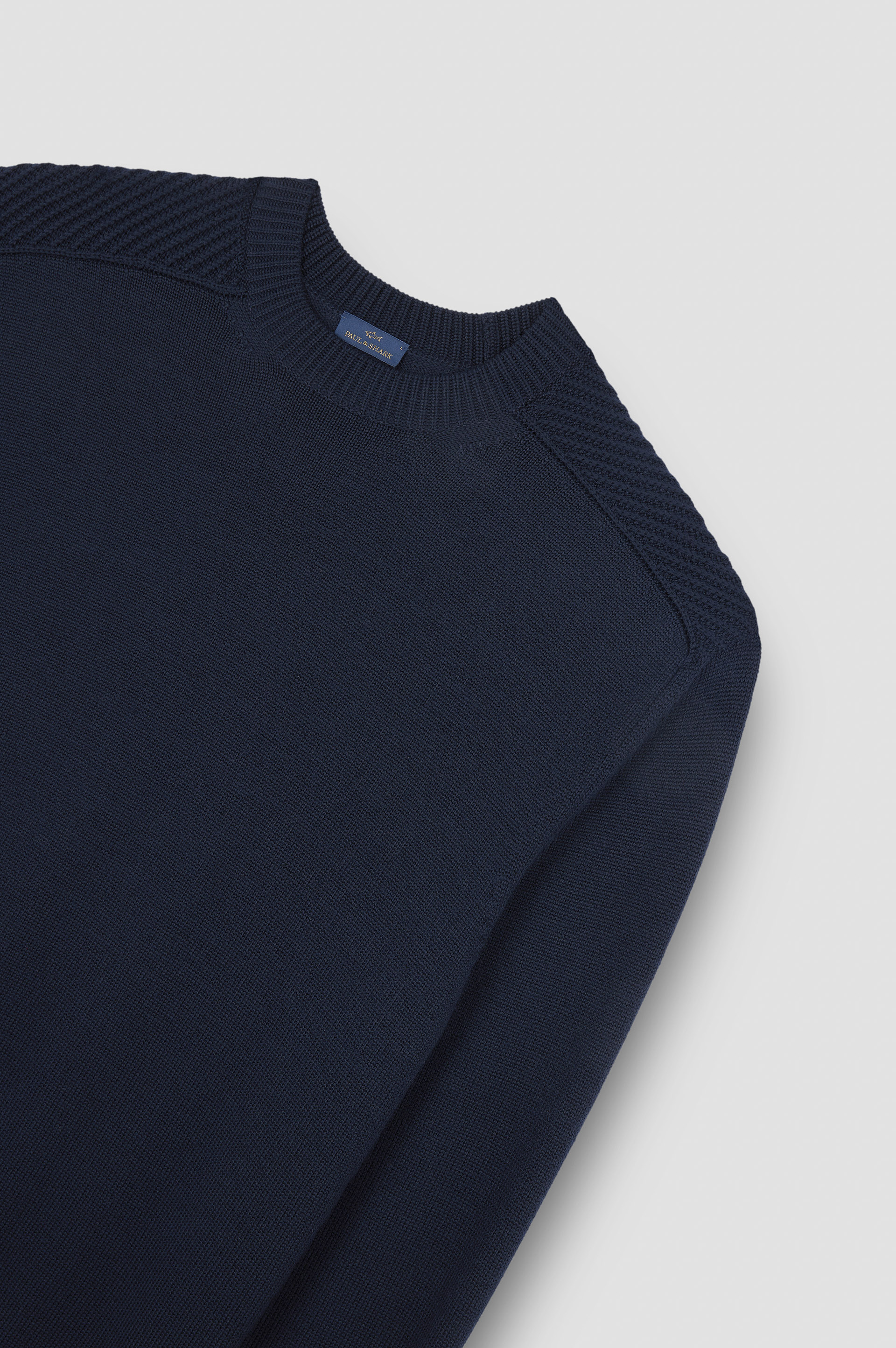 Suéter de cuello redondo en lana soft cool touch image number 5