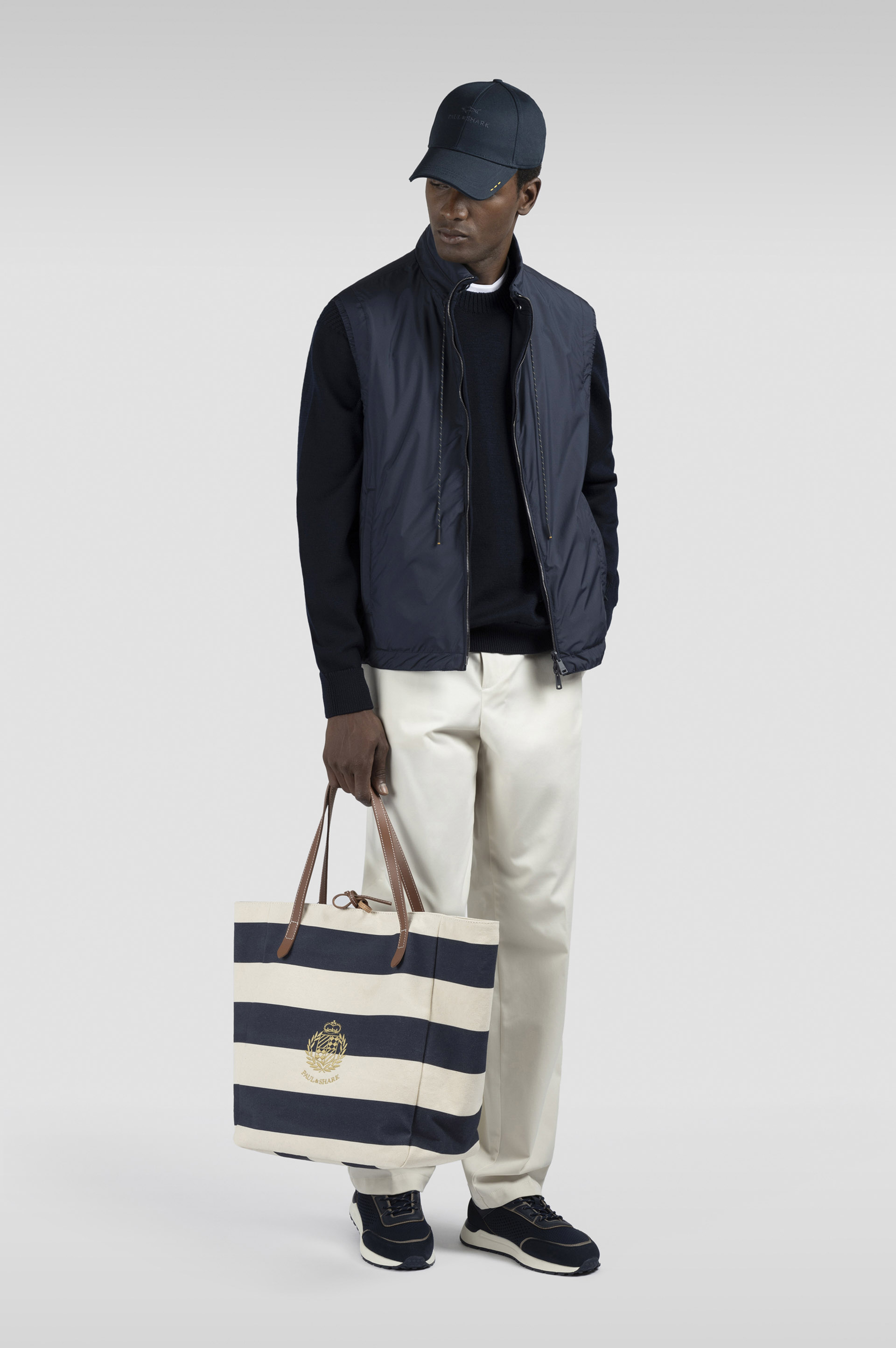 Suéter de cuello redondo en lana soft cool touch image number 2