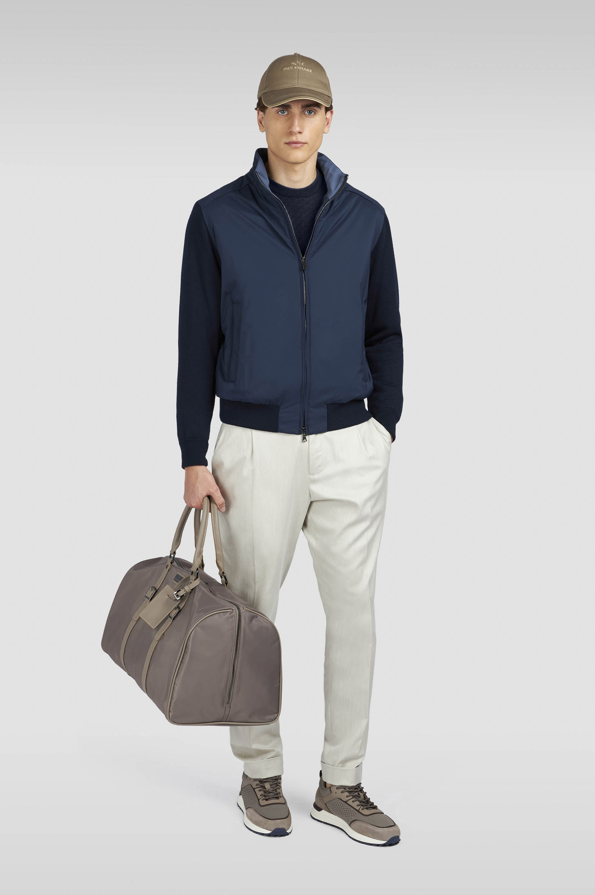 Suéter de cuello redondo en lana Merino extrafina image number 2