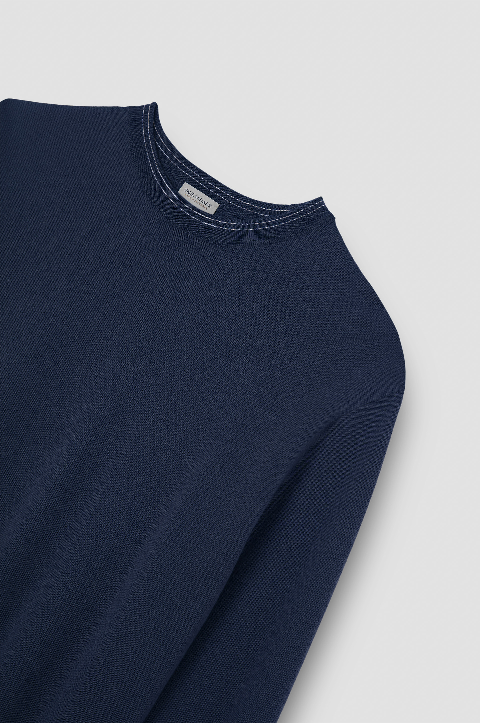 Wool and cashmere crewneck sweater image number 5 Wool and cashmere crewneck sweater image number 5