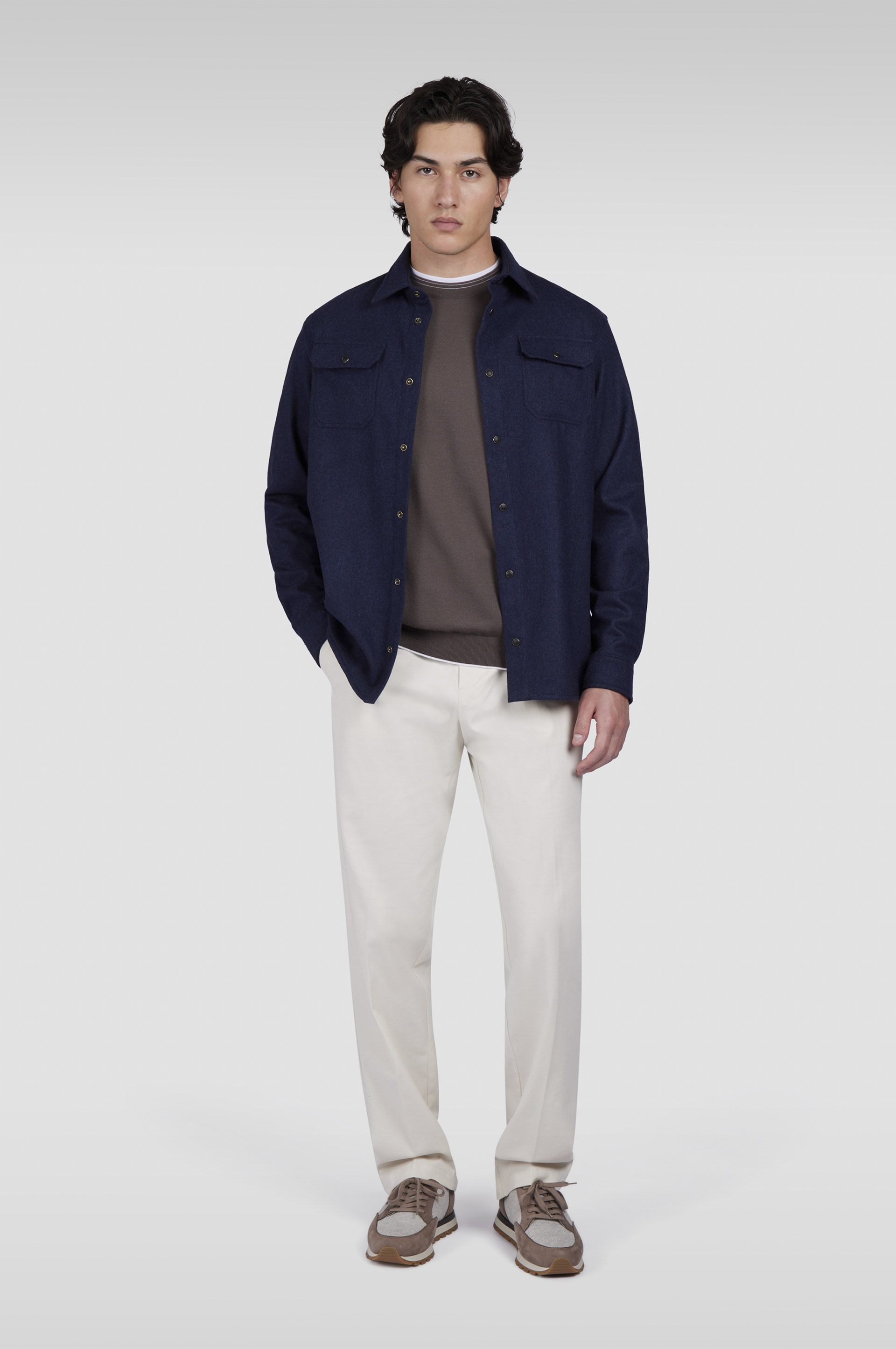 Pull à col rond en laine et cachemire image number 2