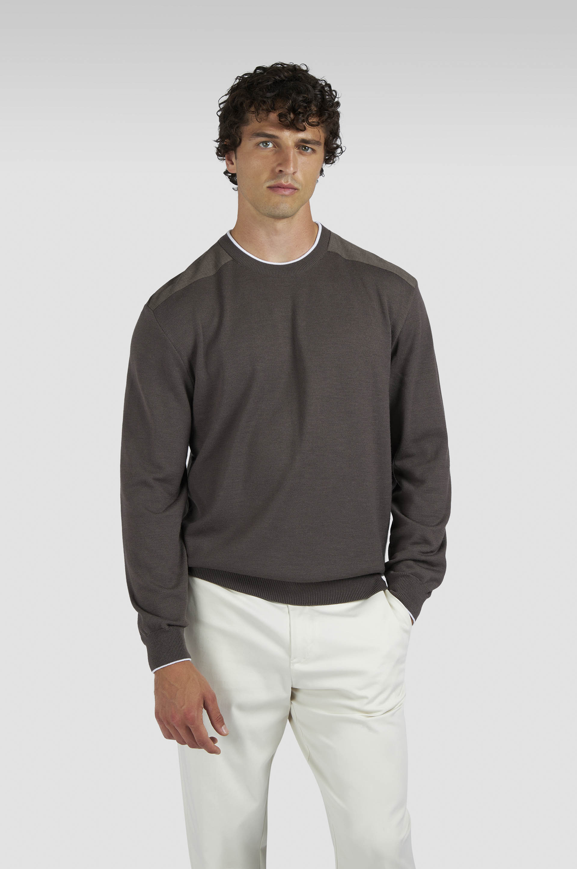 كنزة صوفية بلمسة ناعمة وباردة image number 0