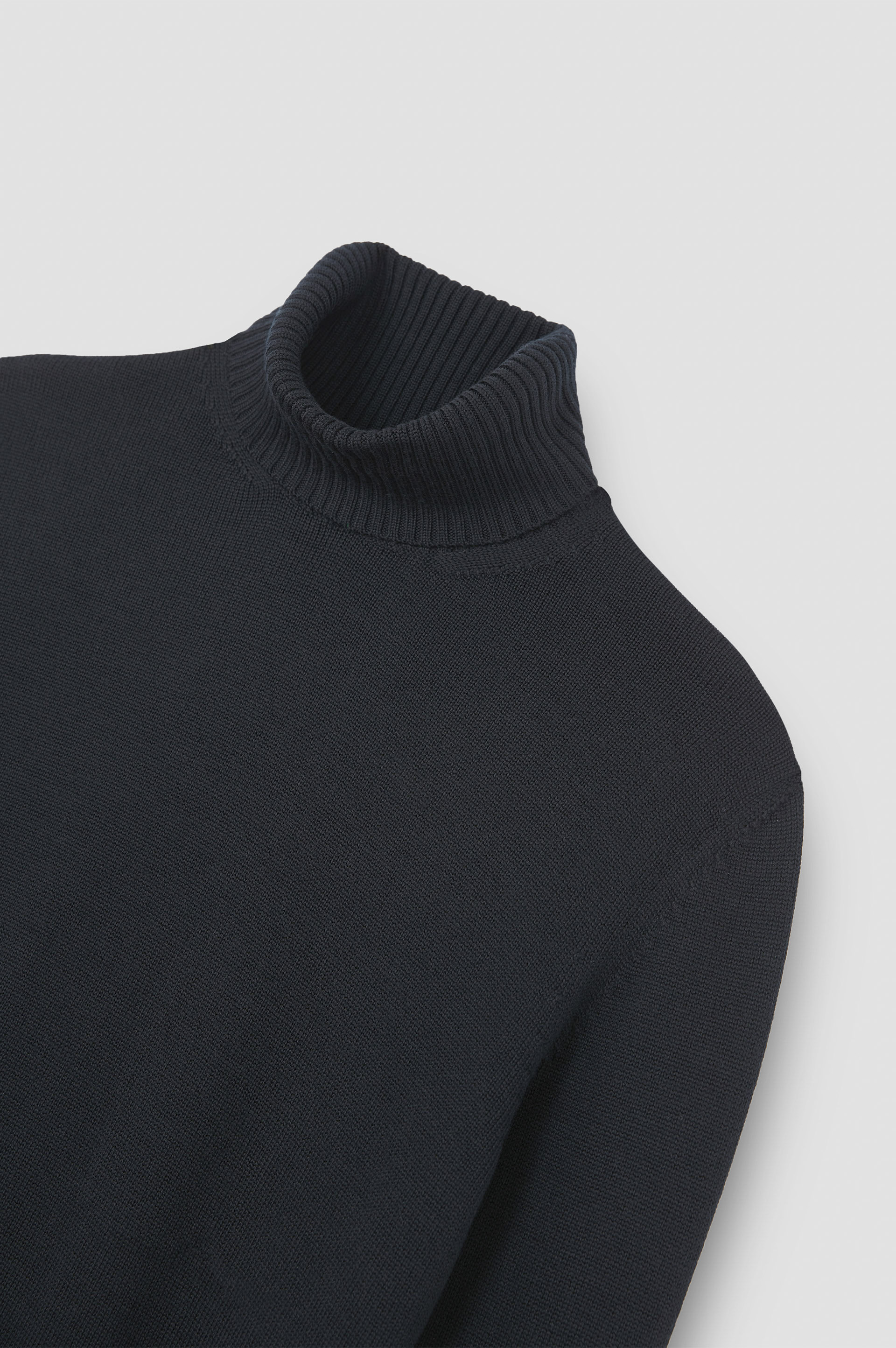 Soft Cool Touch wool turtleneck image number 5