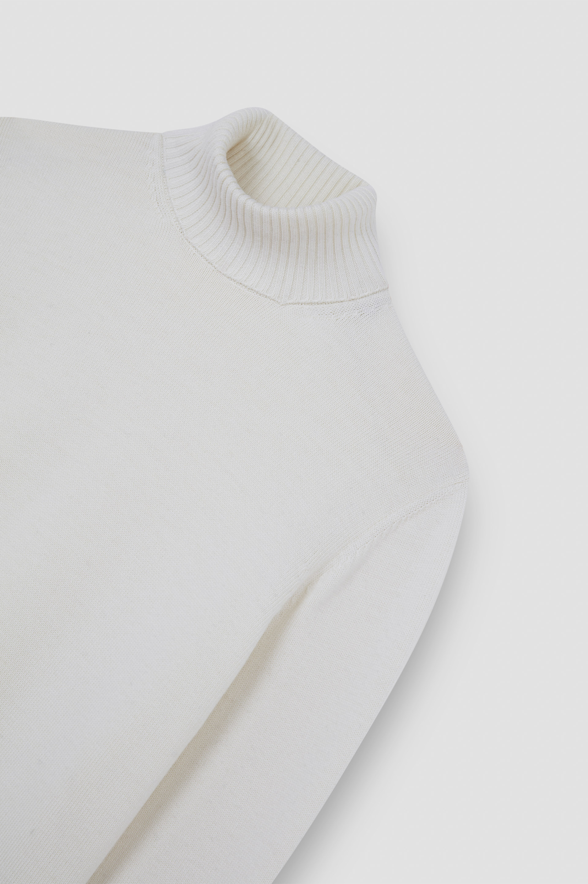 Soft Cool Touch wool turtleneck image number 5 Soft Cool Touch wool turtleneck image number 5