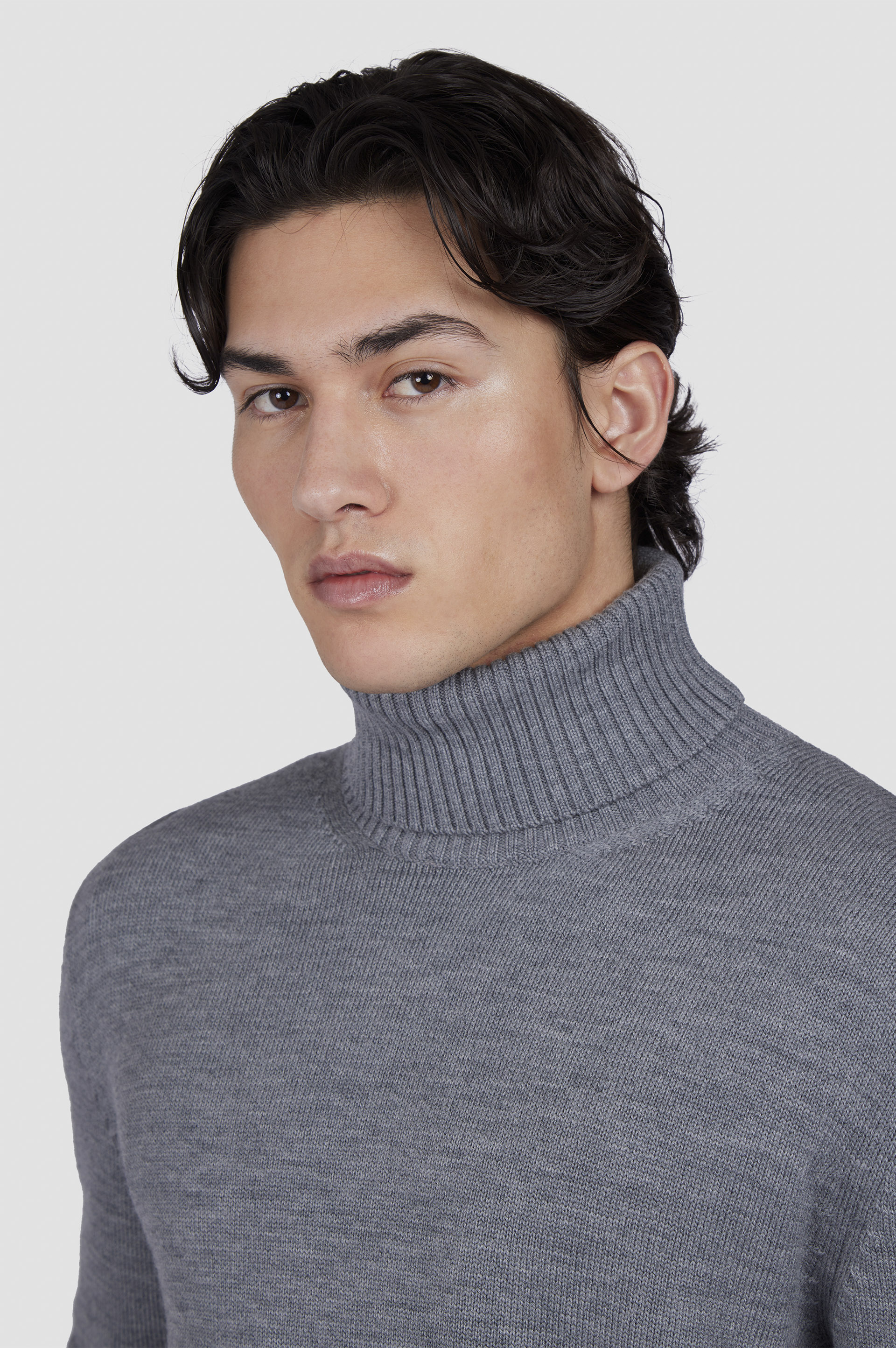 Soft Cool Touch wool turtleneck image number 4