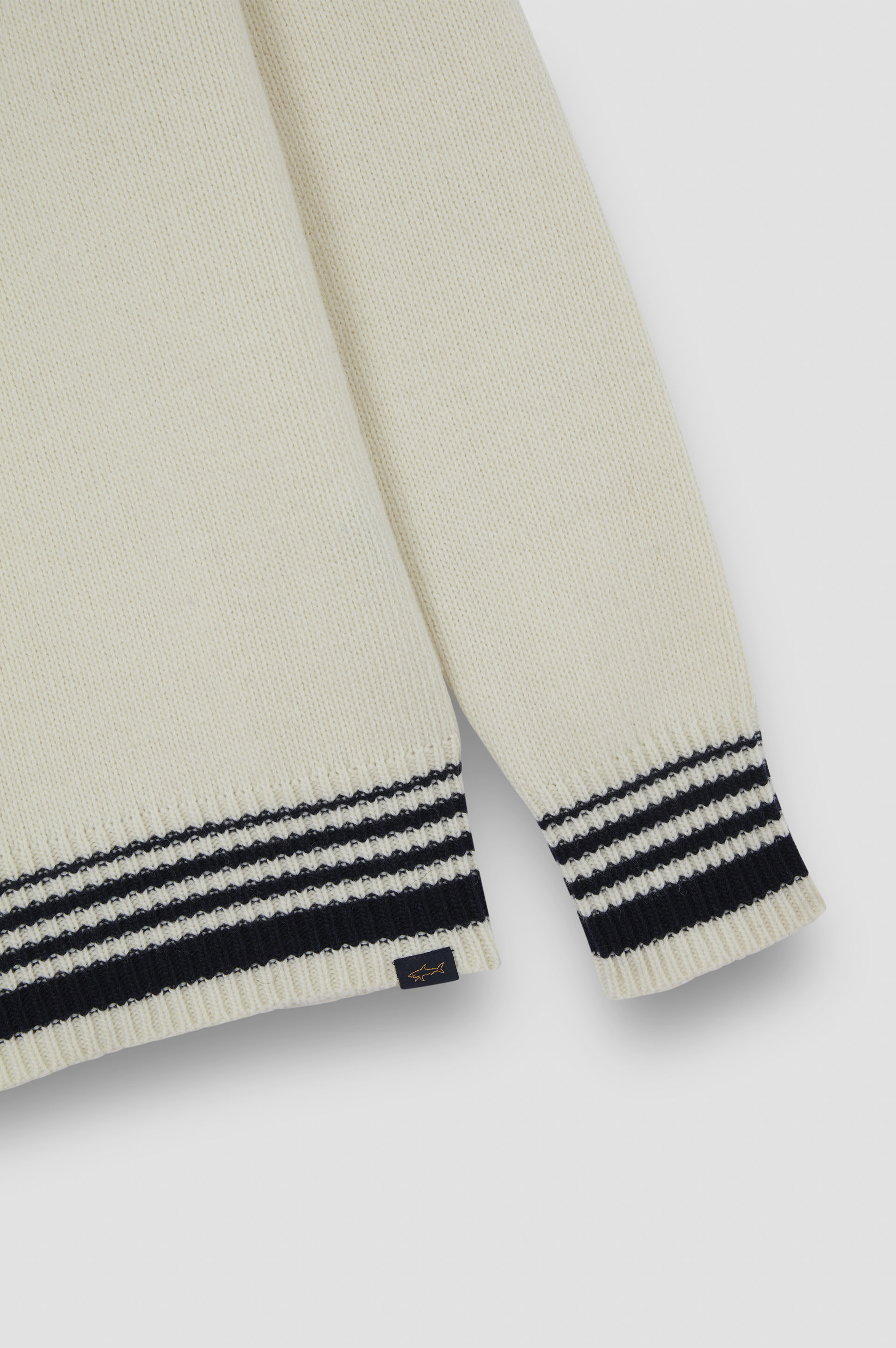 Sweater in Re-Wool with V-neck image number 6