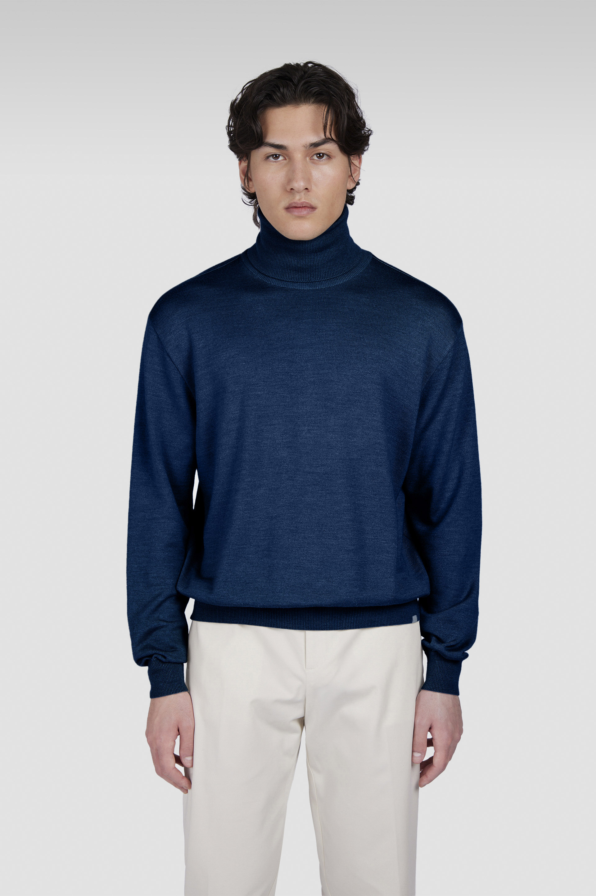 Wool and silk turtleneck sweater image number 0 Wool and silk turtleneck sweater image number 0