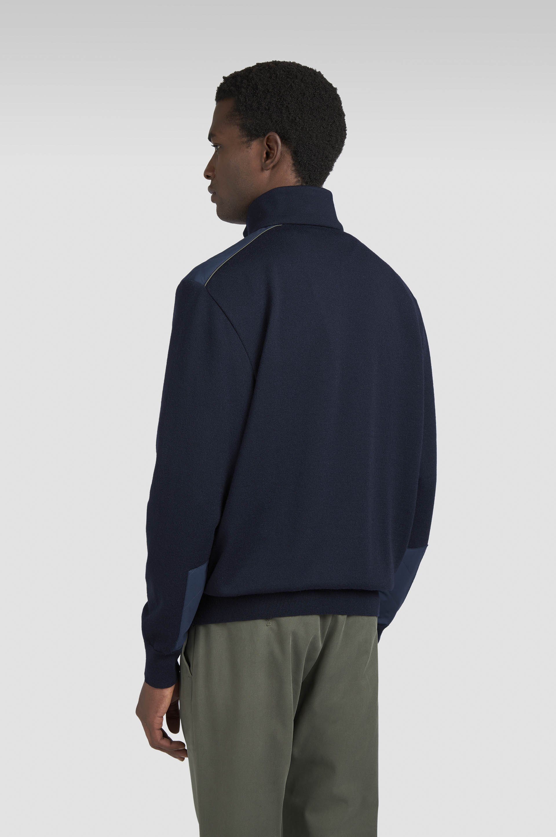 Halbreißverschluss Pullover aus Soft Cool Touch Wolle mit Typhoon® Platinum Details image number 3 Halbreißverschluss Pullover aus Soft Cool Touch Wolle mit Typhoon® Platinum Details image number 3