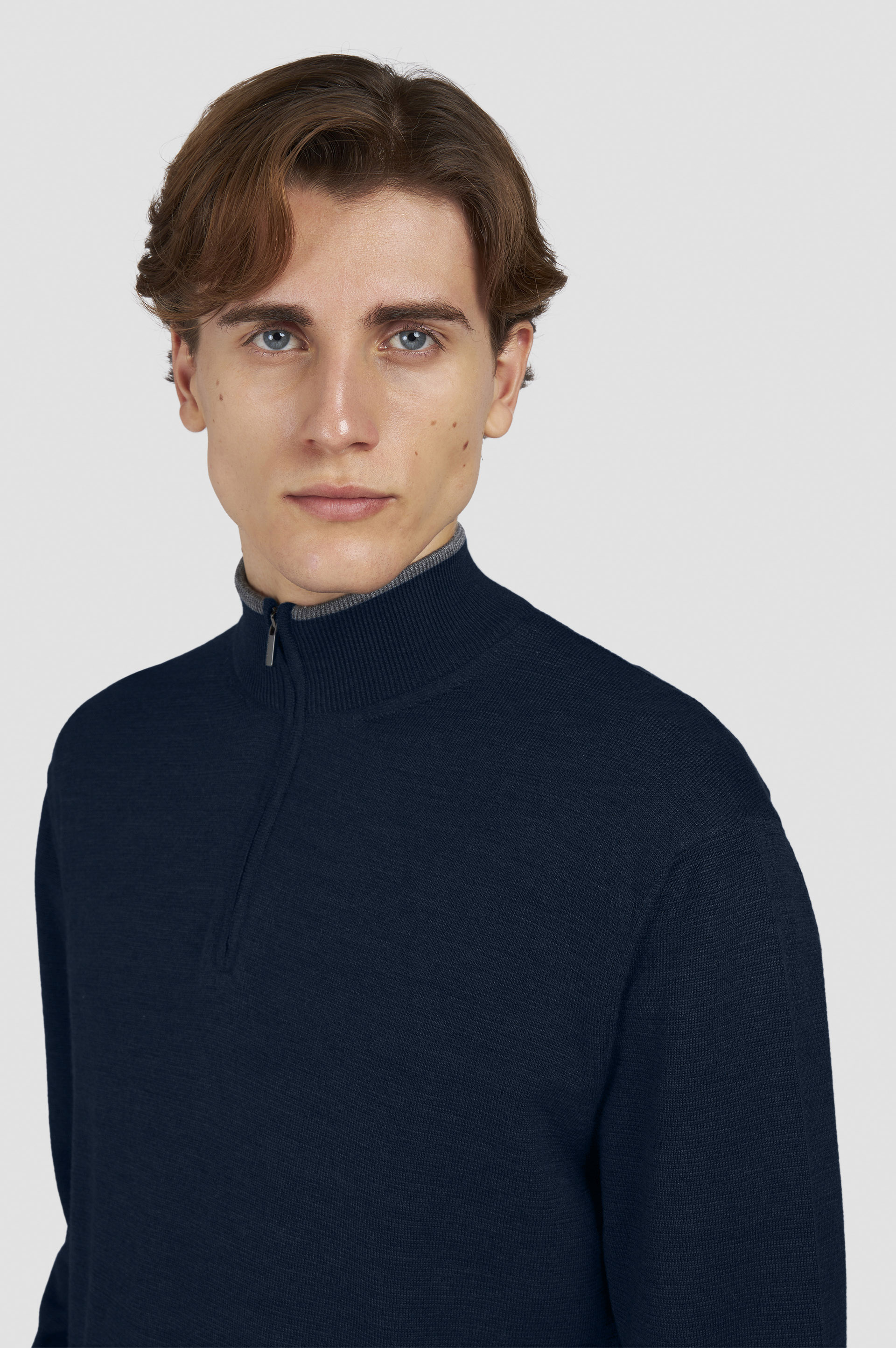 Pull à demi-zip en laine et soie image number 4