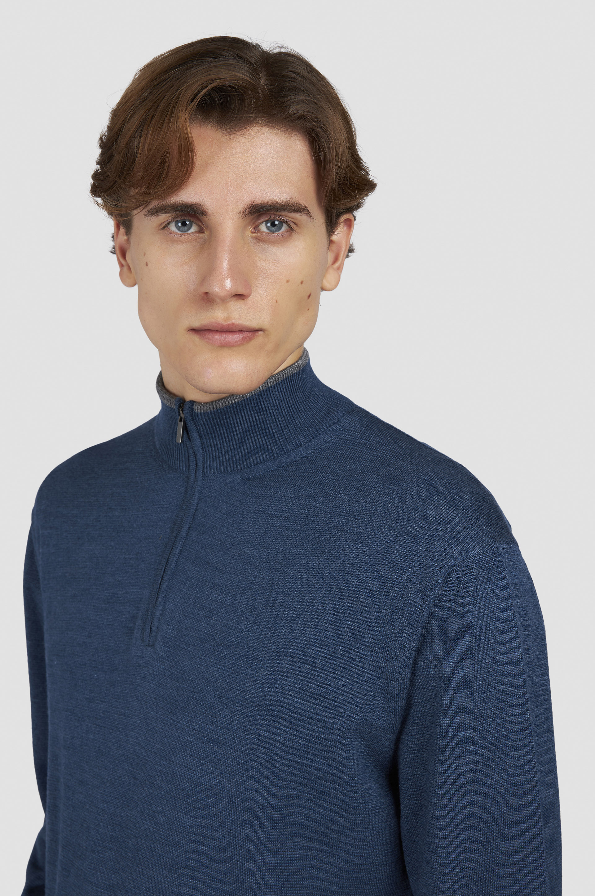 Pull &agrave; demi-zip en laine et soie image number 4